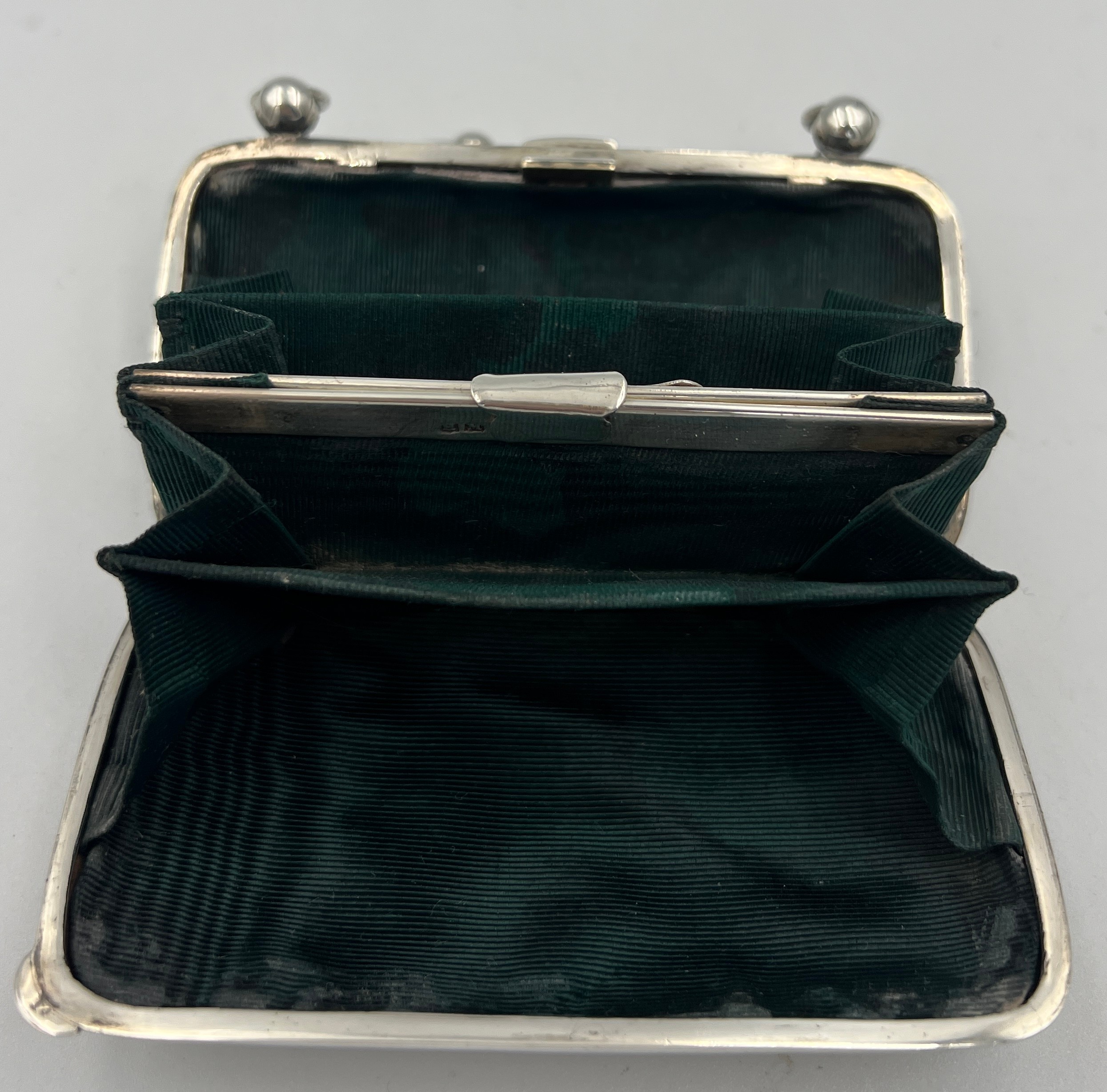 A hallmarked silver purse with chain and finger ring with repoussé decoration and vacant - Image 3 of 3