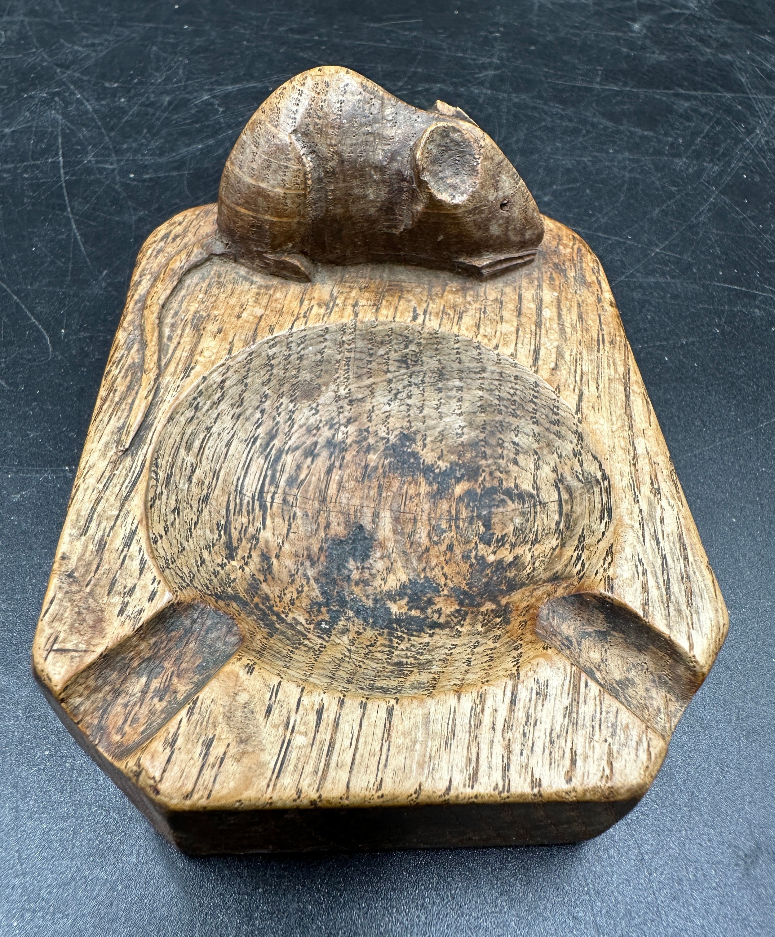 Robert Thompson 'Mouseman' Oak ashtray tail to left 10cm x 7cm.