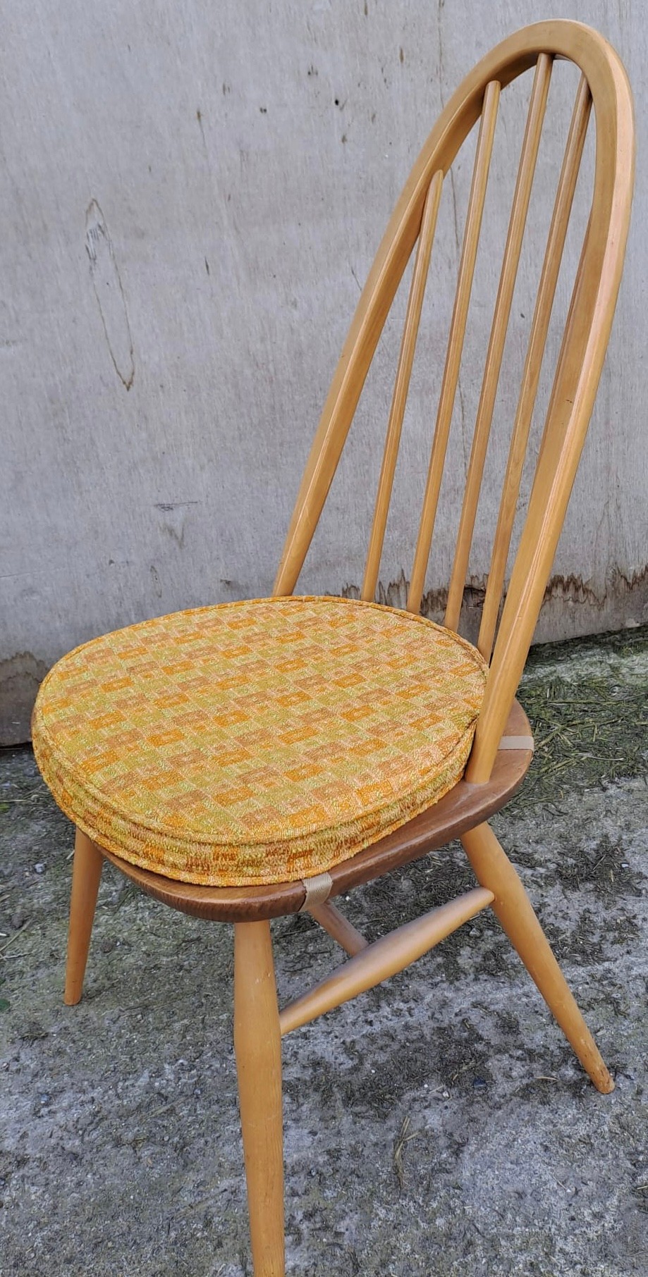 Three mid 20thC Ercol ‘Quaker’ dining chairs. - Image 2 of 3