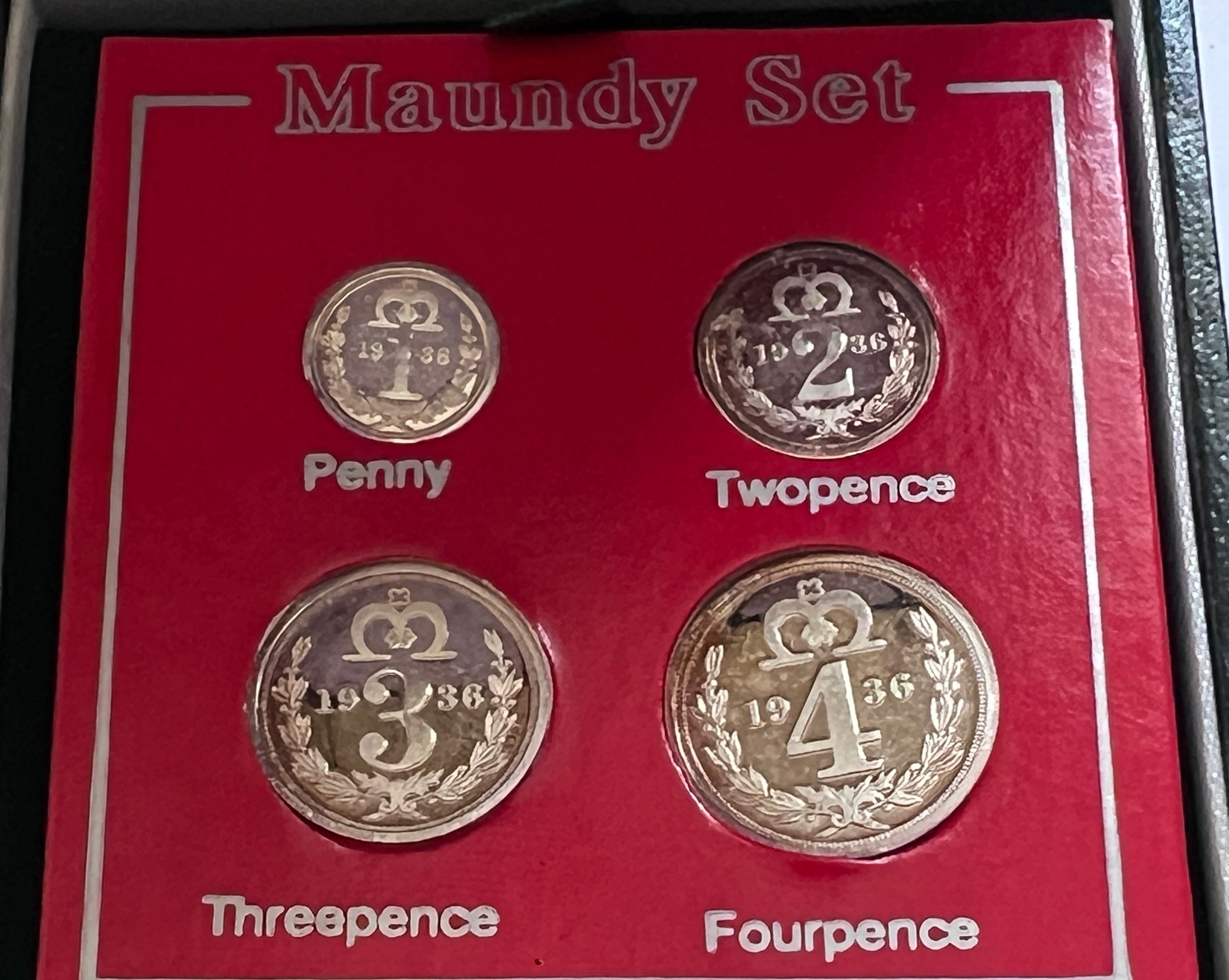 An Edward VIII 1936 silver Maundy money set with Certificate of Authenticity. - Image 2 of 3