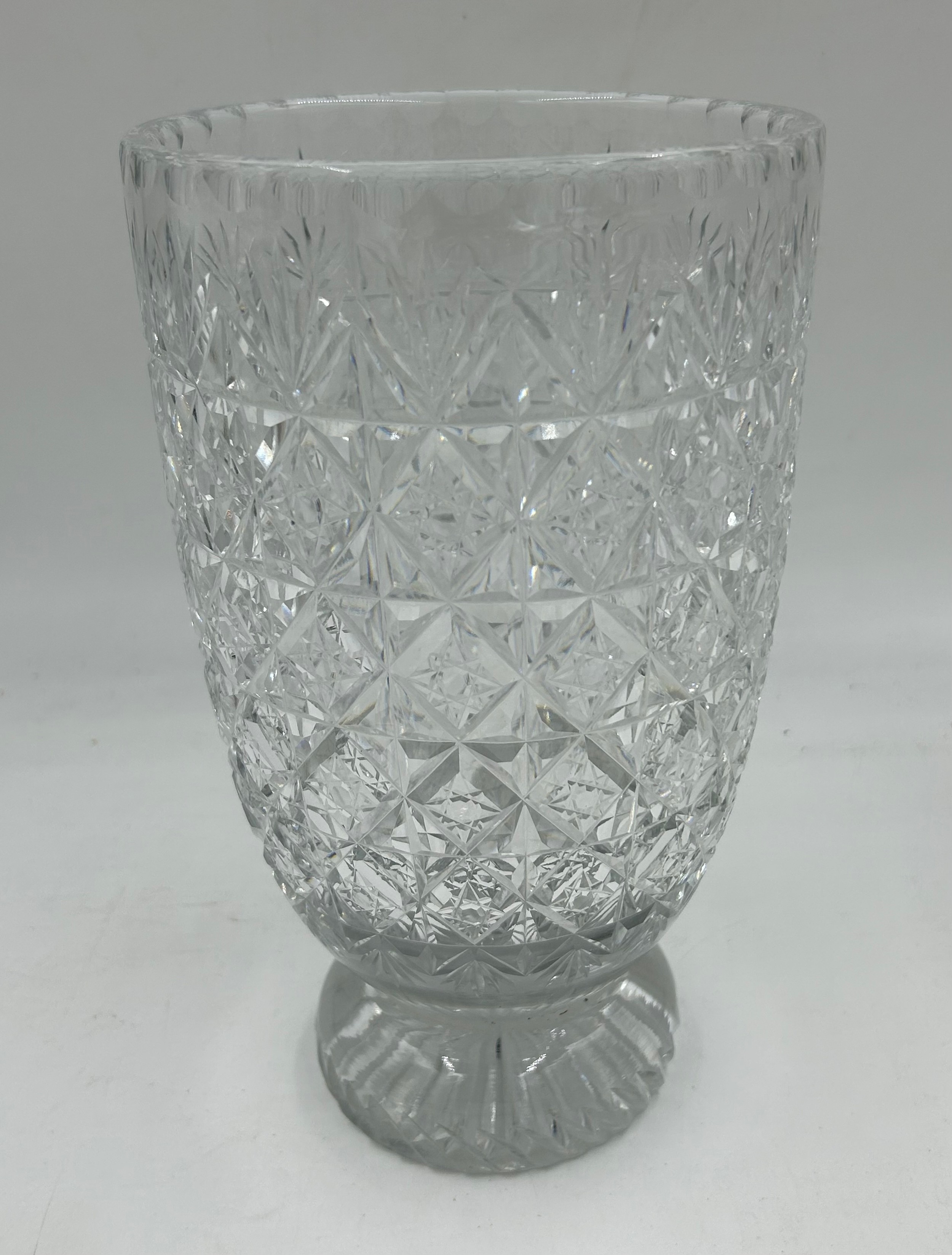 A selection of glassware to include Thomas Webb flower vase, Stuart Crystal Decanter, David Smith - Image 4 of 14