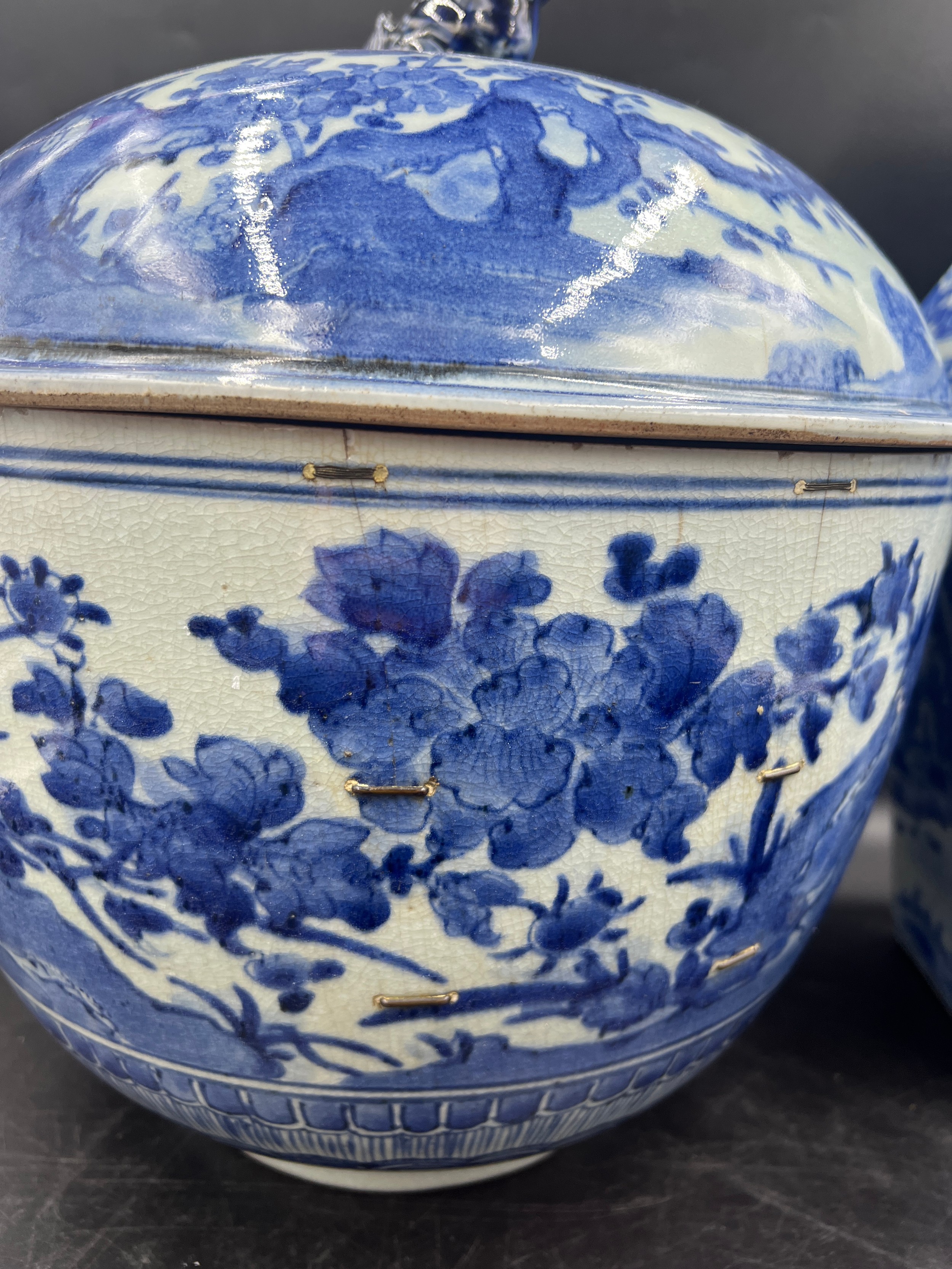 Chinese ceramics to include a large lidded blue and white bowl with foo dog finial and old stapled - Image 2 of 7