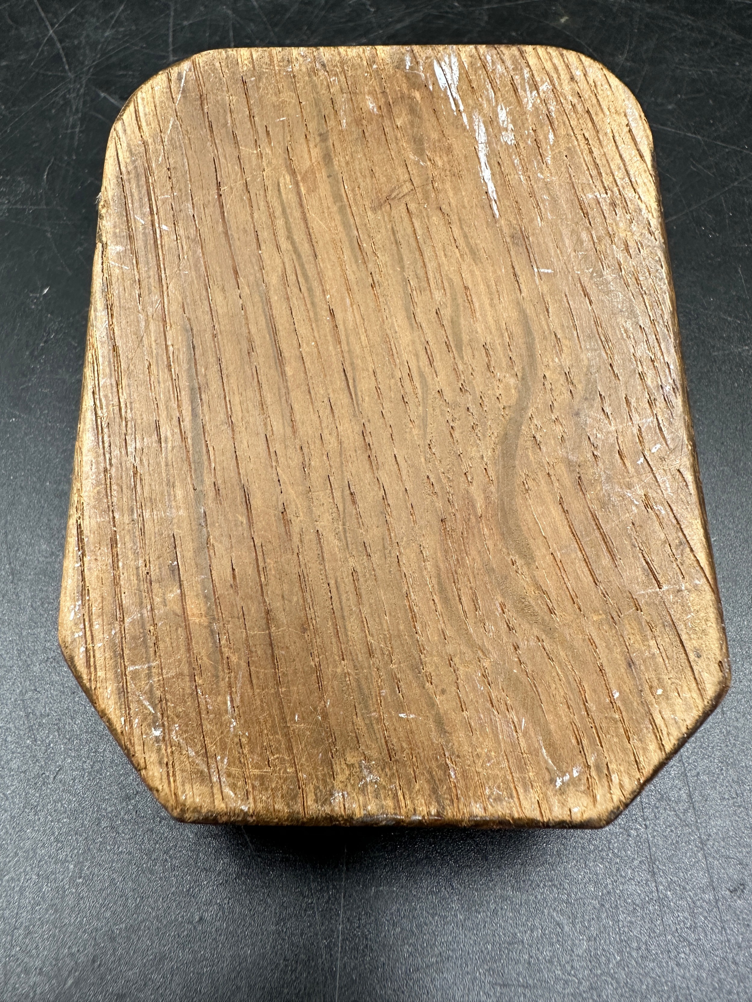 Robert Thompson 'Mouseman' Oak ashtray tail to left 10cm x 7cm. - Image 3 of 3