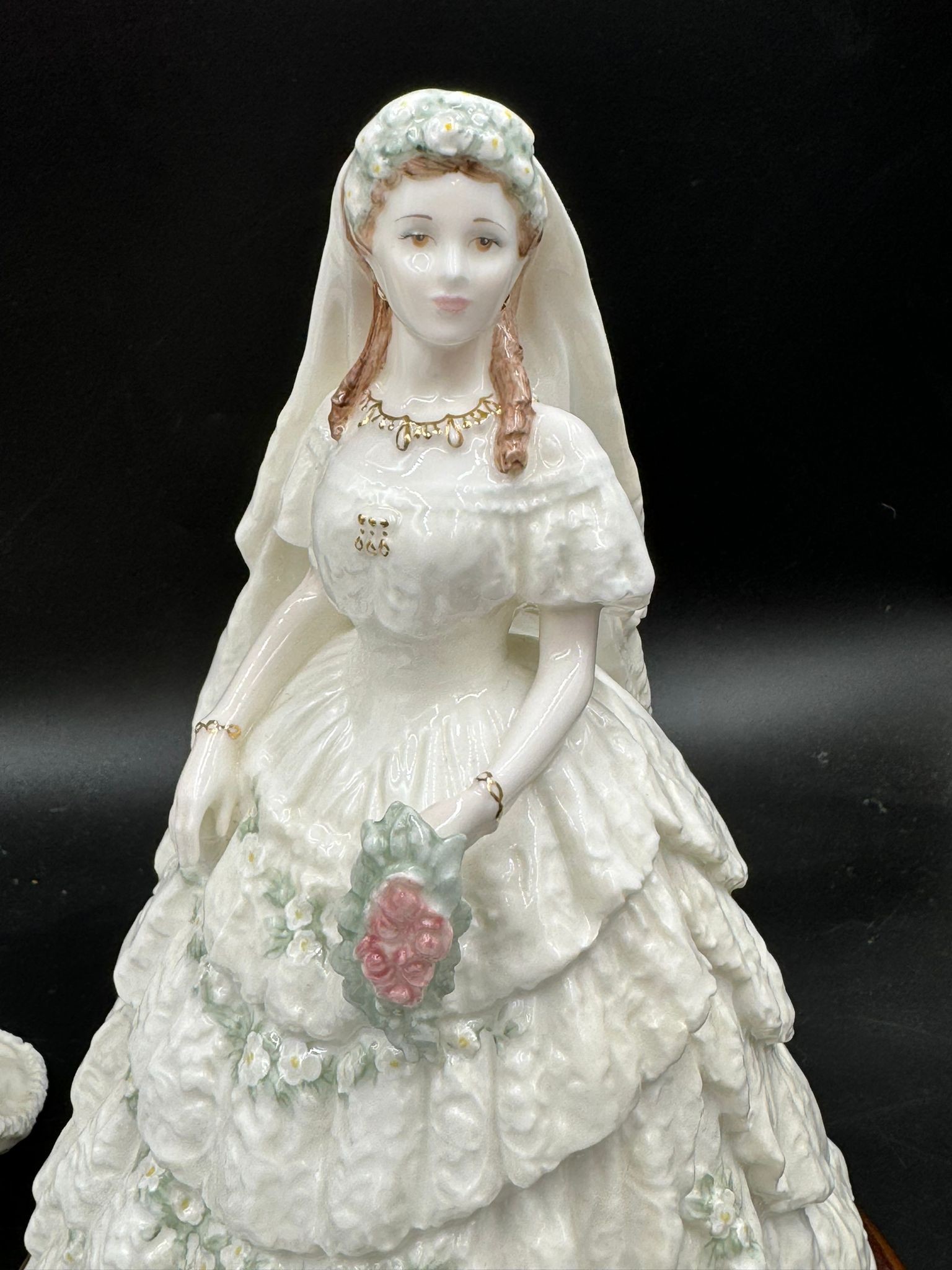 Coalport 'Royal Brides' to include Queen Mary 226/7500, Princess Alexandra (Queen) 2319/7500, - Image 4 of 7