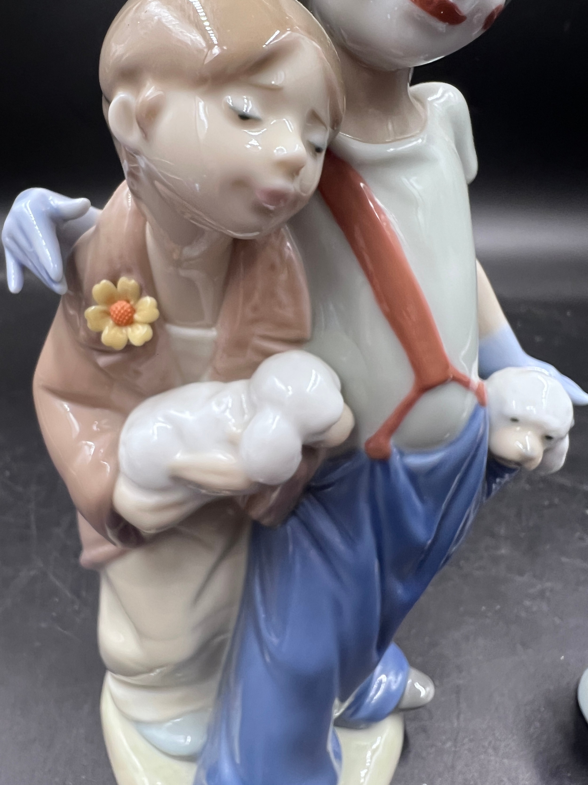 A boxed LLadro Society 7686 Pals Forever together with boxed 7685 A Friend For Life. - Bild 5 aus 6