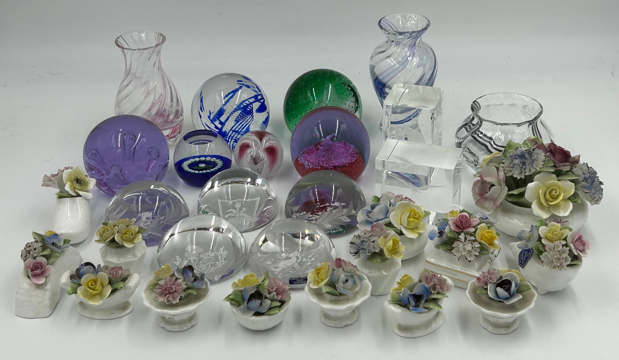Glass paperweights to include 4 x Caithness, 5 x Edinburgh crystal, two cubic and two others (13)