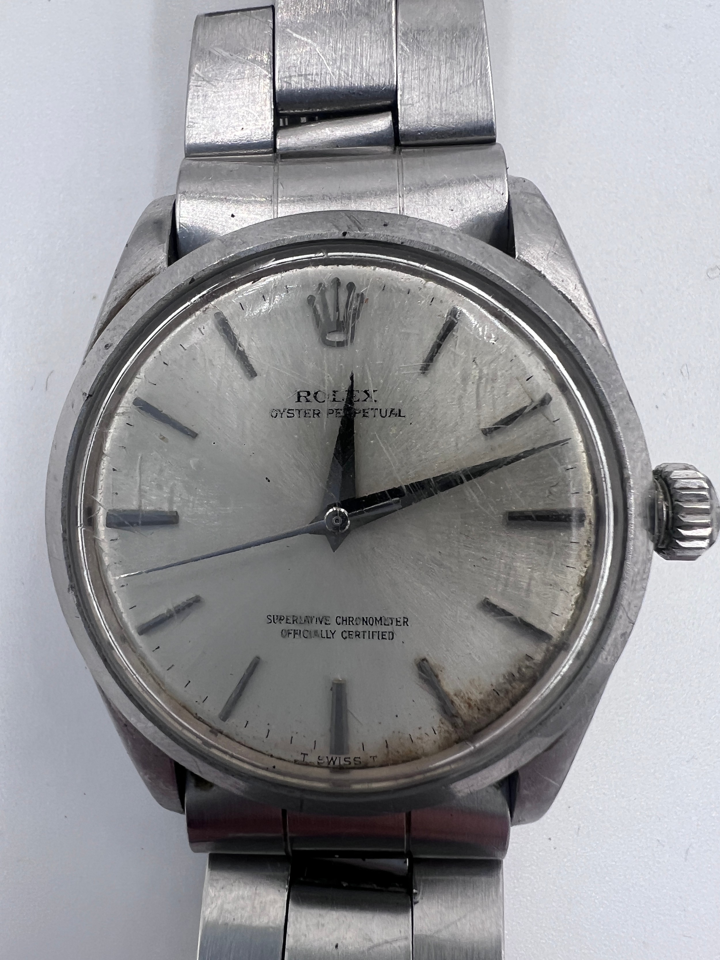 A 1964 Rolex Oyster Perpetual wristwatch on Rolex Stainless steel bracelet. Model: 1002. Ref: - Image 2 of 7