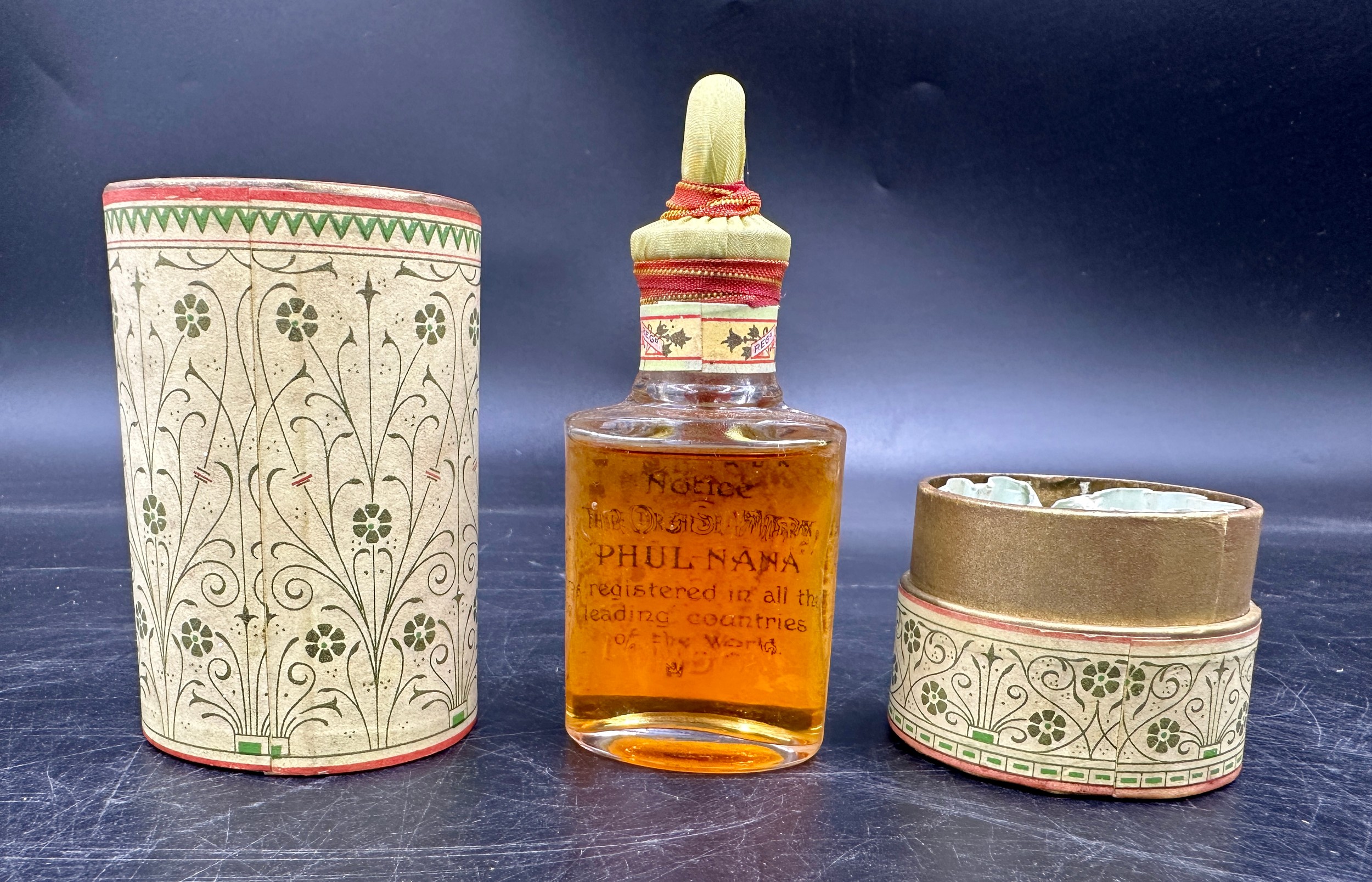 A sealed Phul-Nana 'Bouquet of Indian Flowers' perfume bottle by J. Grossmith & Son in original - Image 2 of 4