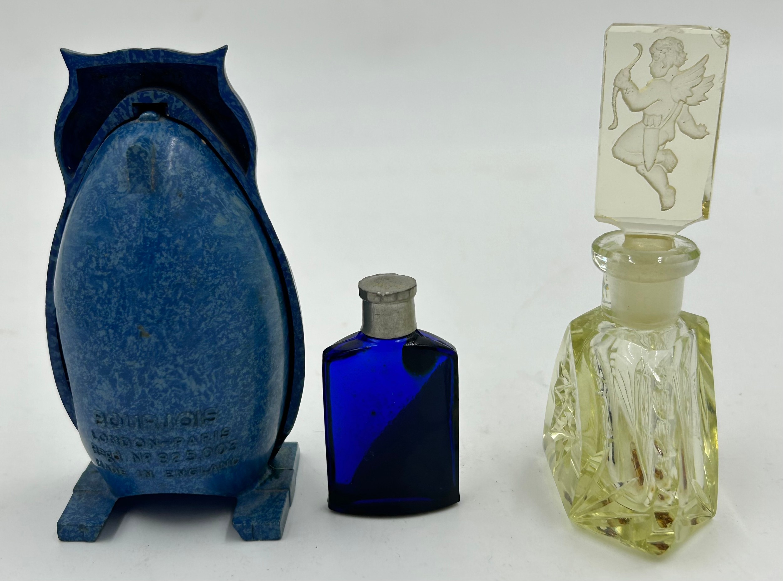 A miscellany to include Dartington crystal heron and lion ornaments, a bullicante paperweight and - Image 6 of 11