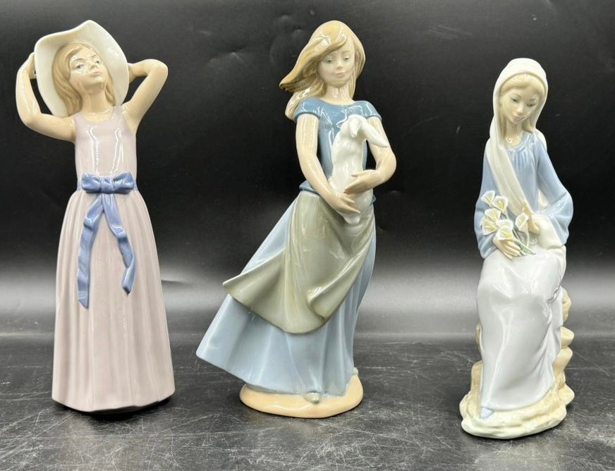 Three Nao by Lladro figurines to include girl with a goat approx. 30cm h, girl with a rabbit approx. - Bild 4 aus 5