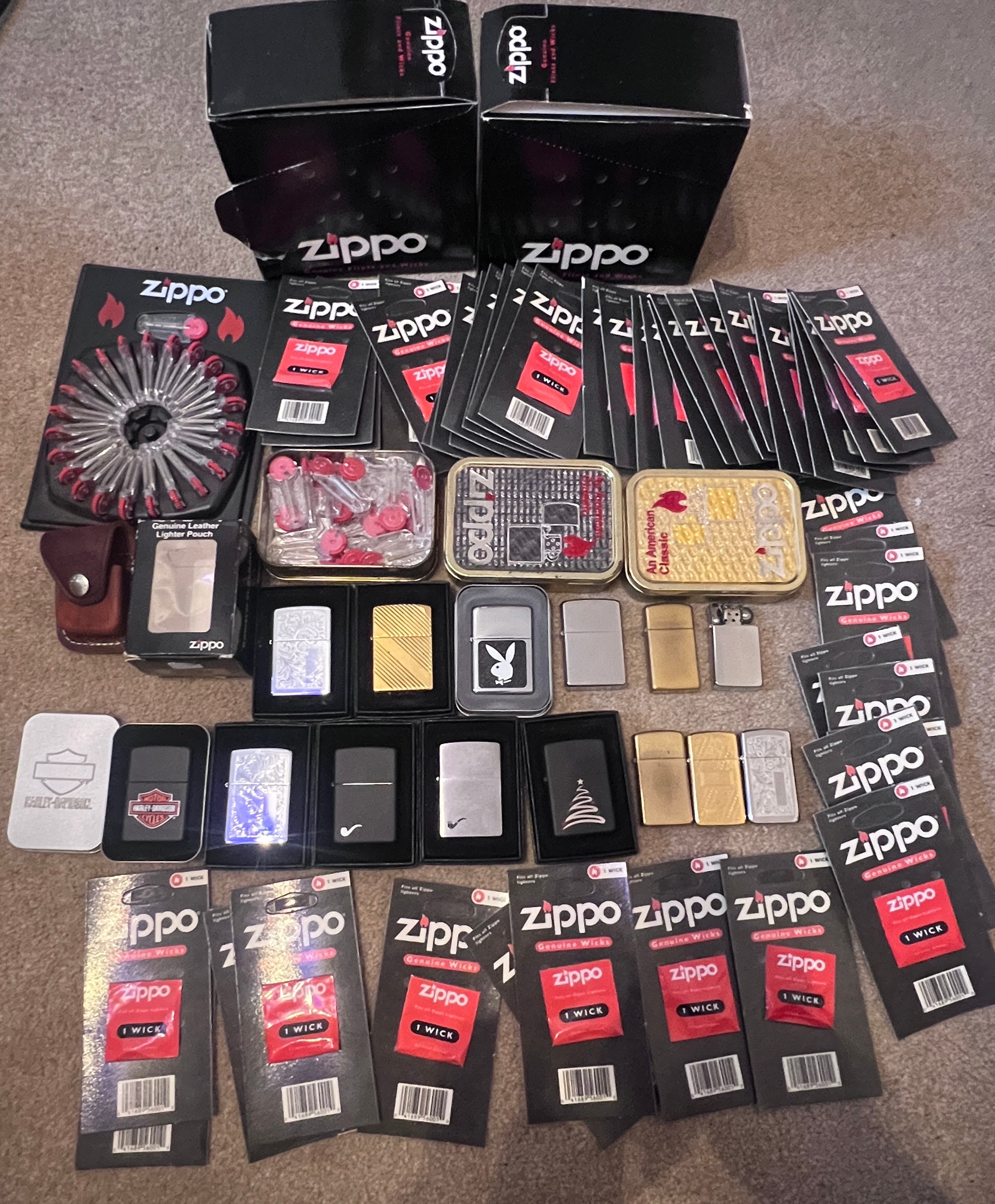 A large collection of mostly boxed Zippo lighters to include Harley Davidson, Bunny, older brass - Image 2 of 10