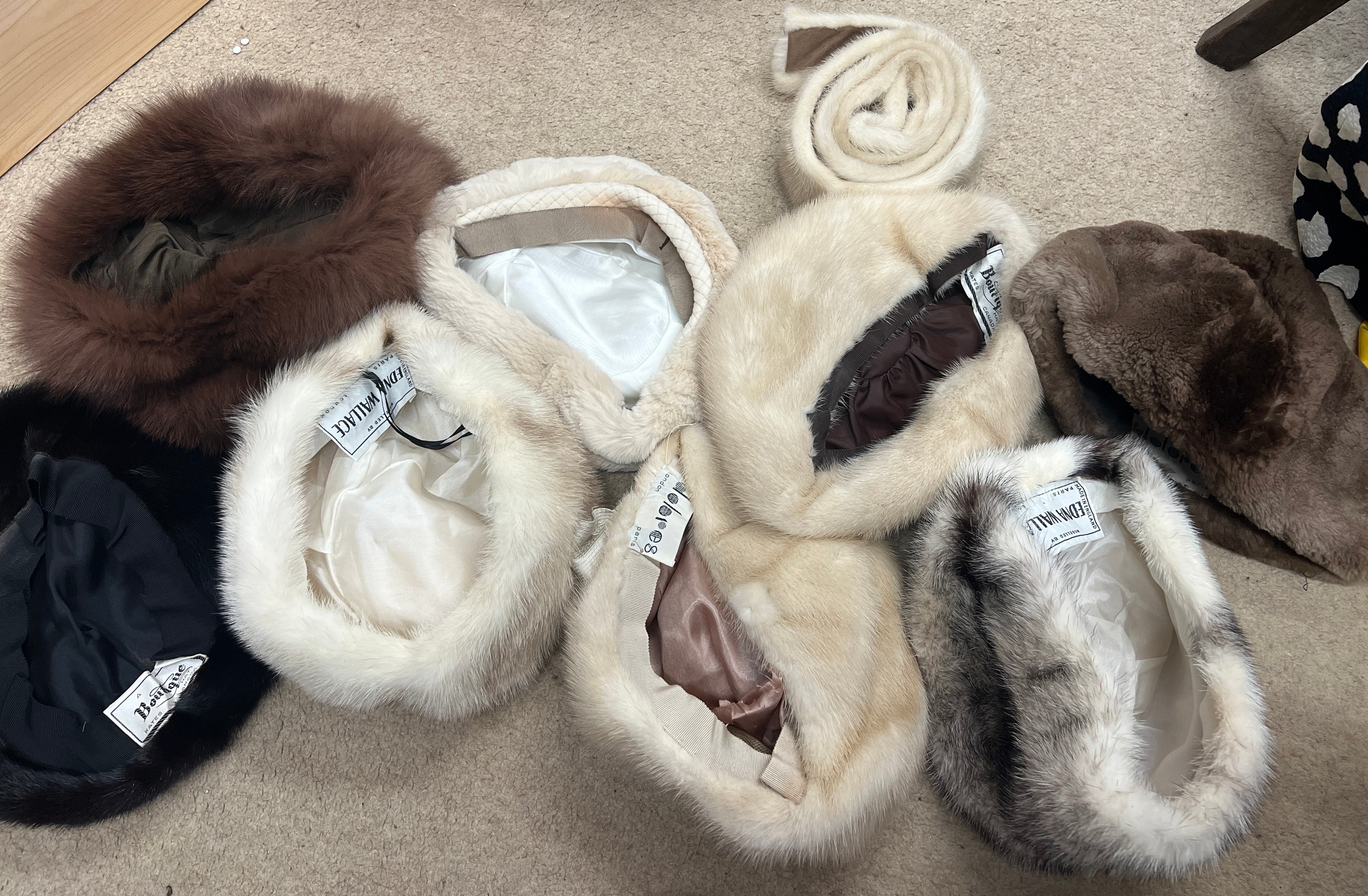 Eight various vintage fur hats and a mink belt. - Image 3 of 4