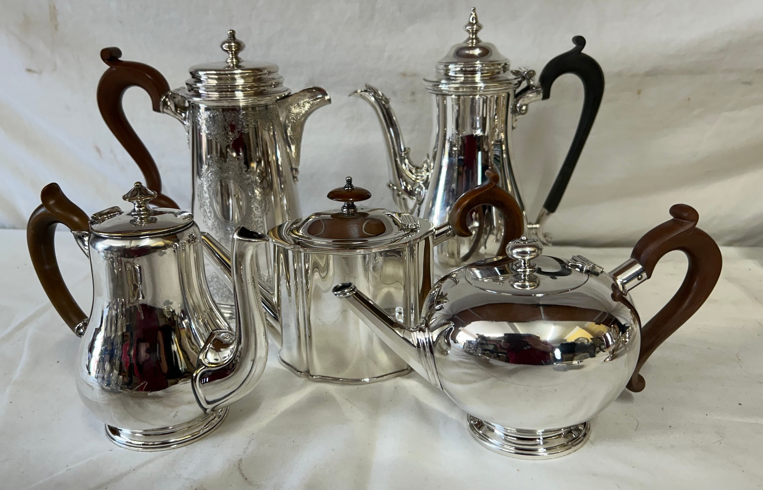 A quantity of good quality silver plated items to include a matching teapot, sugar and milk, - Image 5 of 6