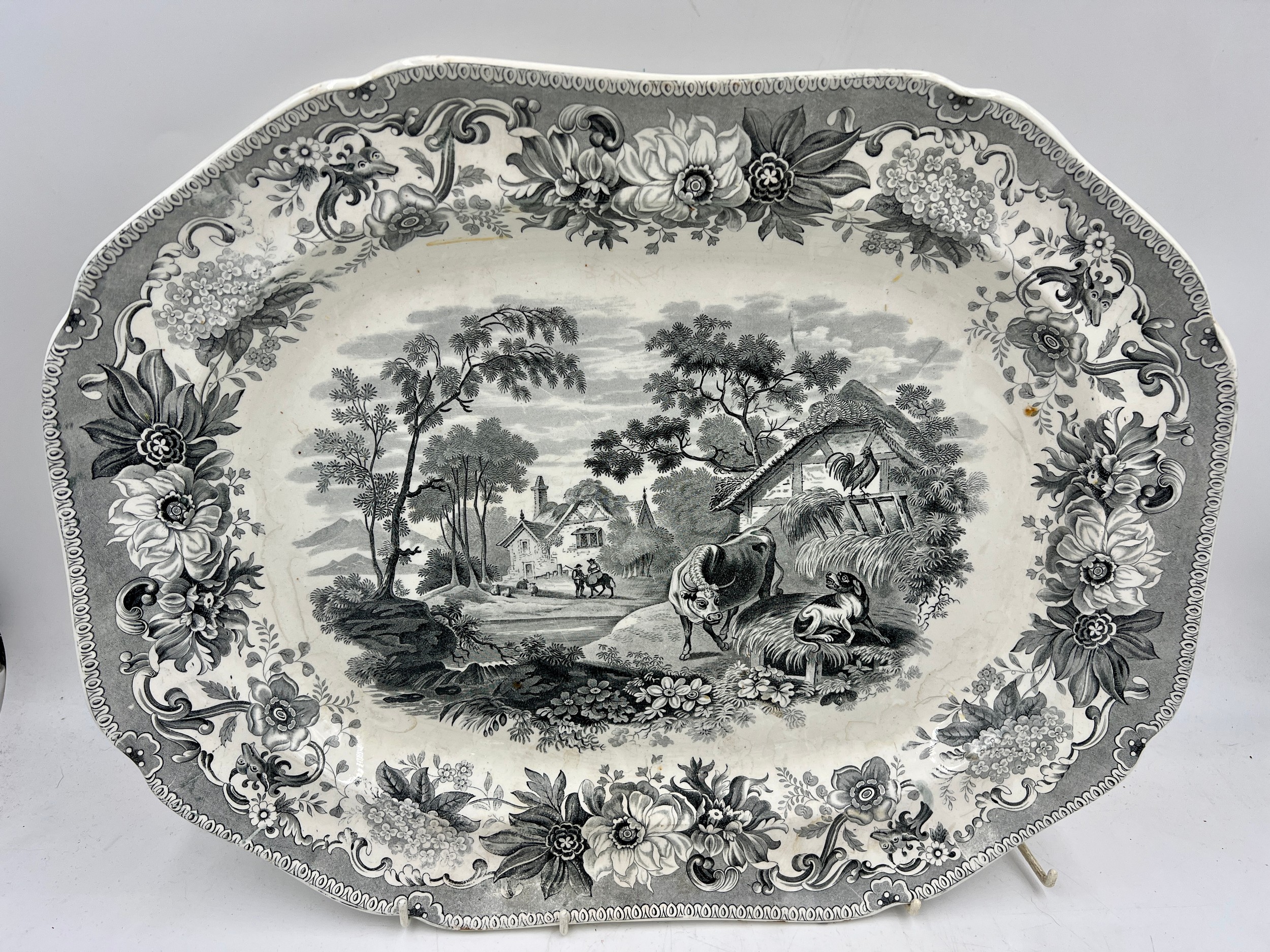 An early 19th century Spode blue and white transfer-printed Spode Net platter, together with a Spode - Image 3 of 5