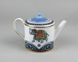 A Wedgwood porcelain Blue Elephant pattern teapot 11cm