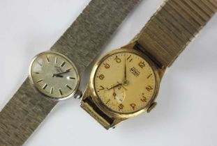 A Smiths Astral 9ct gold circular cased wristwatch, the signed dial with Arabic numerals and