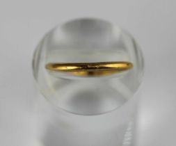 A 22ct gold plain wedding ring London 1935 (ring misshapen) 1.6g