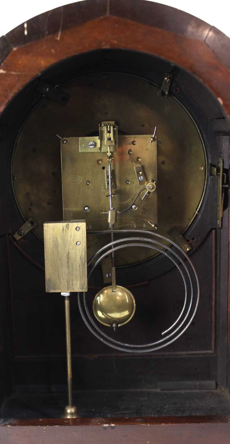 An elegant Edwardian brass inlaid and brass mounted mahogany chiming bracket clock, c.1900/1920, - Image 3 of 3