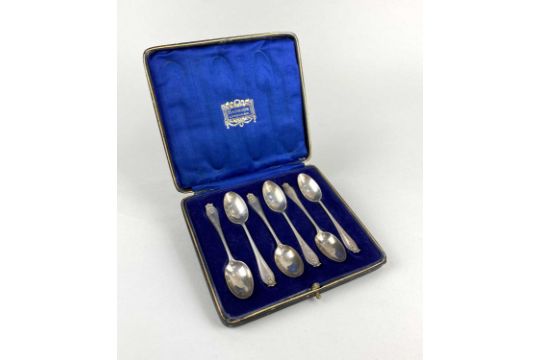 A cased set of six silver tea spoons by Josiah Williams & Co (David Landsborough Fullerton),