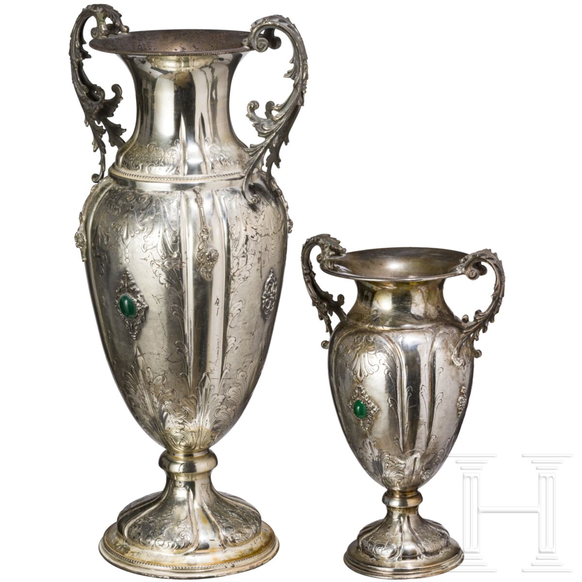 Zwei große silberne Vasen, Italien, 20. Jhdt.  - Bild 2 aus 8