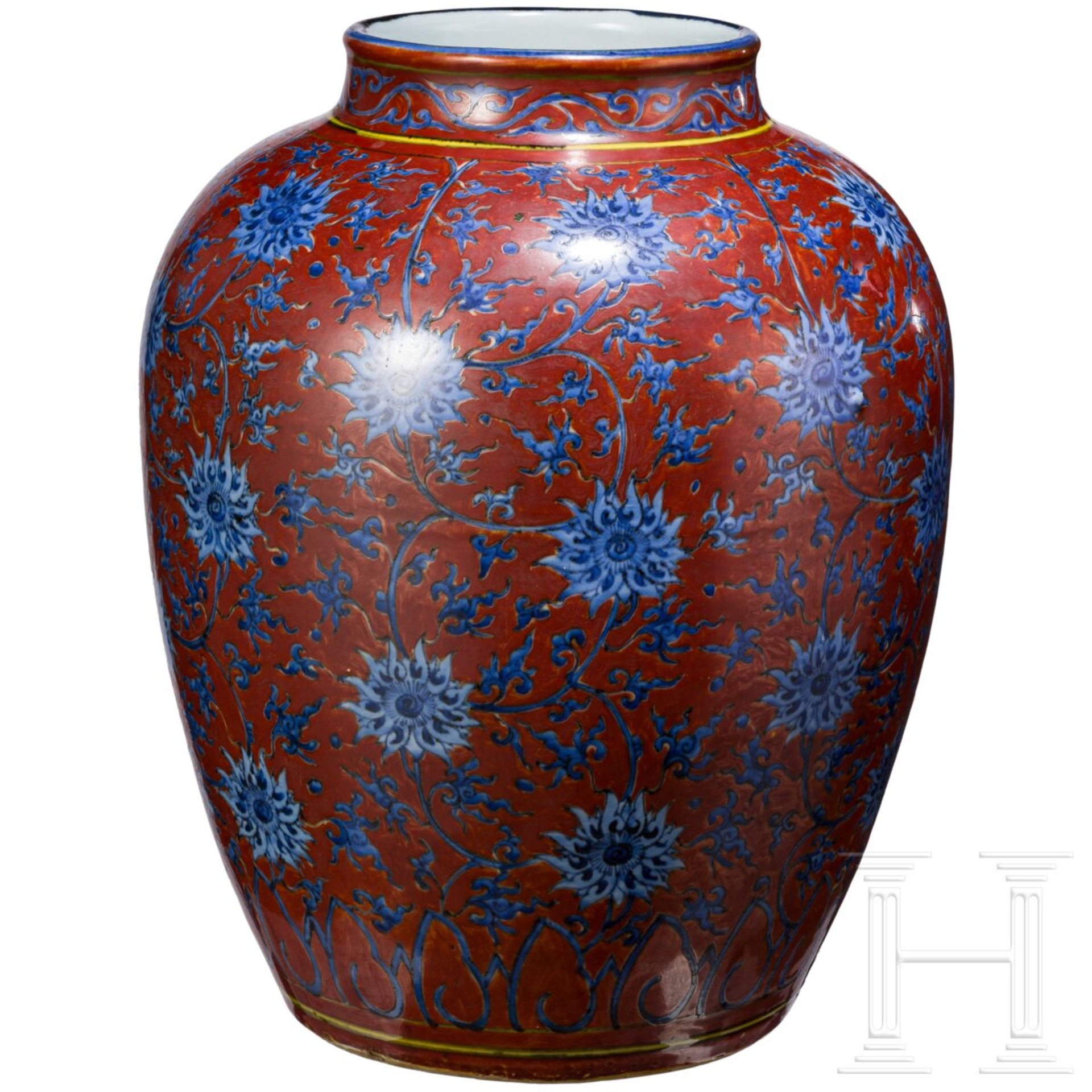 Sehr große Vase mit Lotusblüten, China, wohl späte Ming-Dynastie  - Bild 2 aus 19