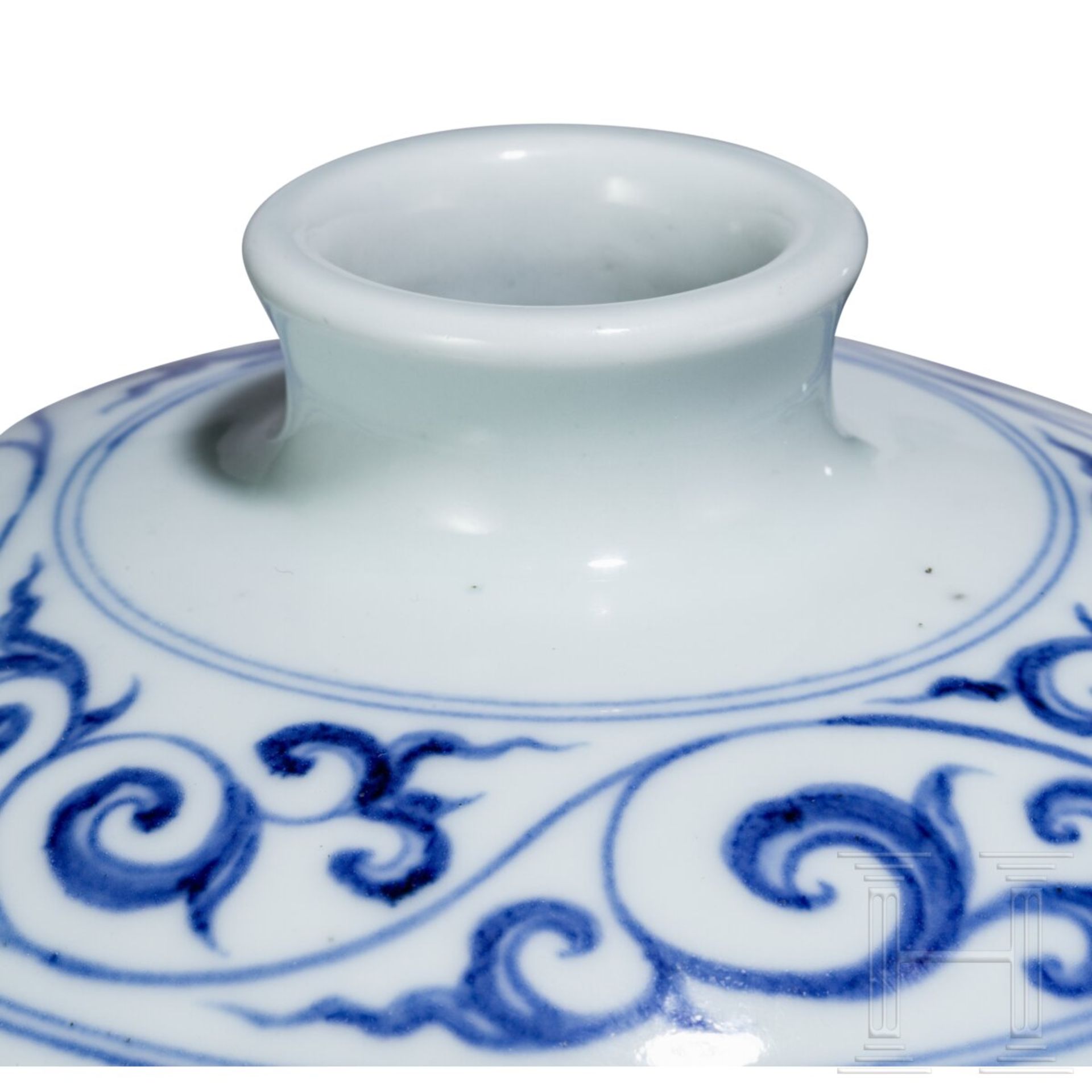 Blau-weiße Meiping-Vase im Ming-Stil, China, wahrscheinlich 19./20. Jhdt. - Bild 5 aus 16