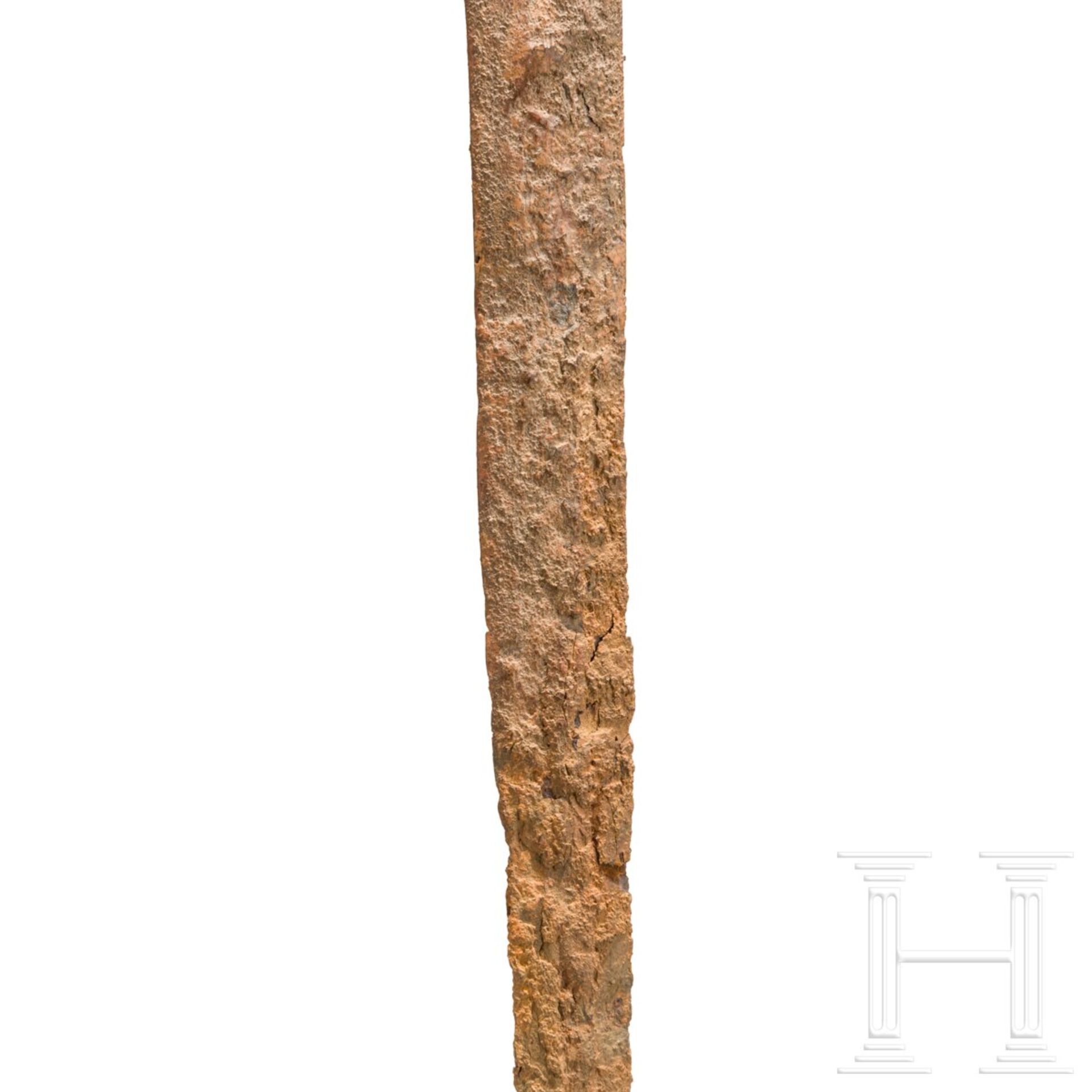 Eisenschwert mit Bronzegriff, hethitisch, 14. - 13. Jhdt. v. Chr. - Bild 7 aus 7