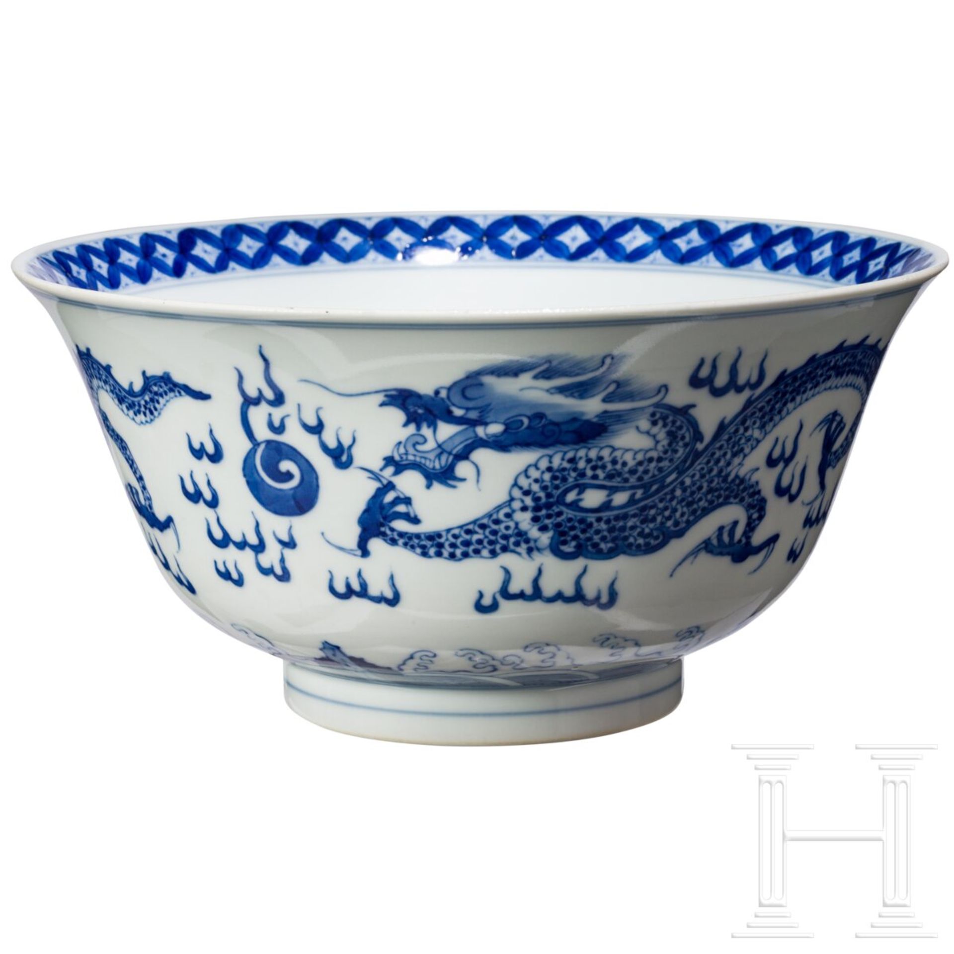 Blau-weiße Schale mit Drachen, China, wohl Kangxi-Periode - Bild 2 aus 9