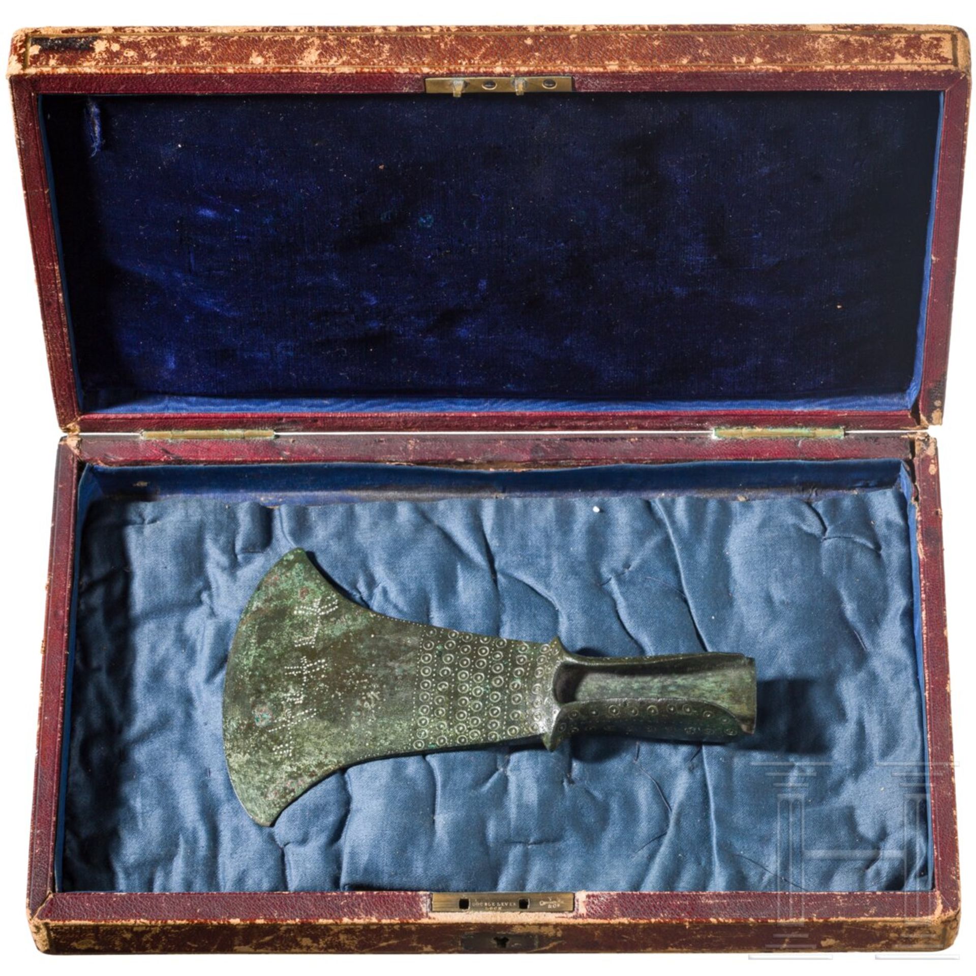 Bronzebeil für zeremonielle Zwecke, etruskisch, 2. Hälfte 8. - frühes 7. Jhdt. v. Chr.