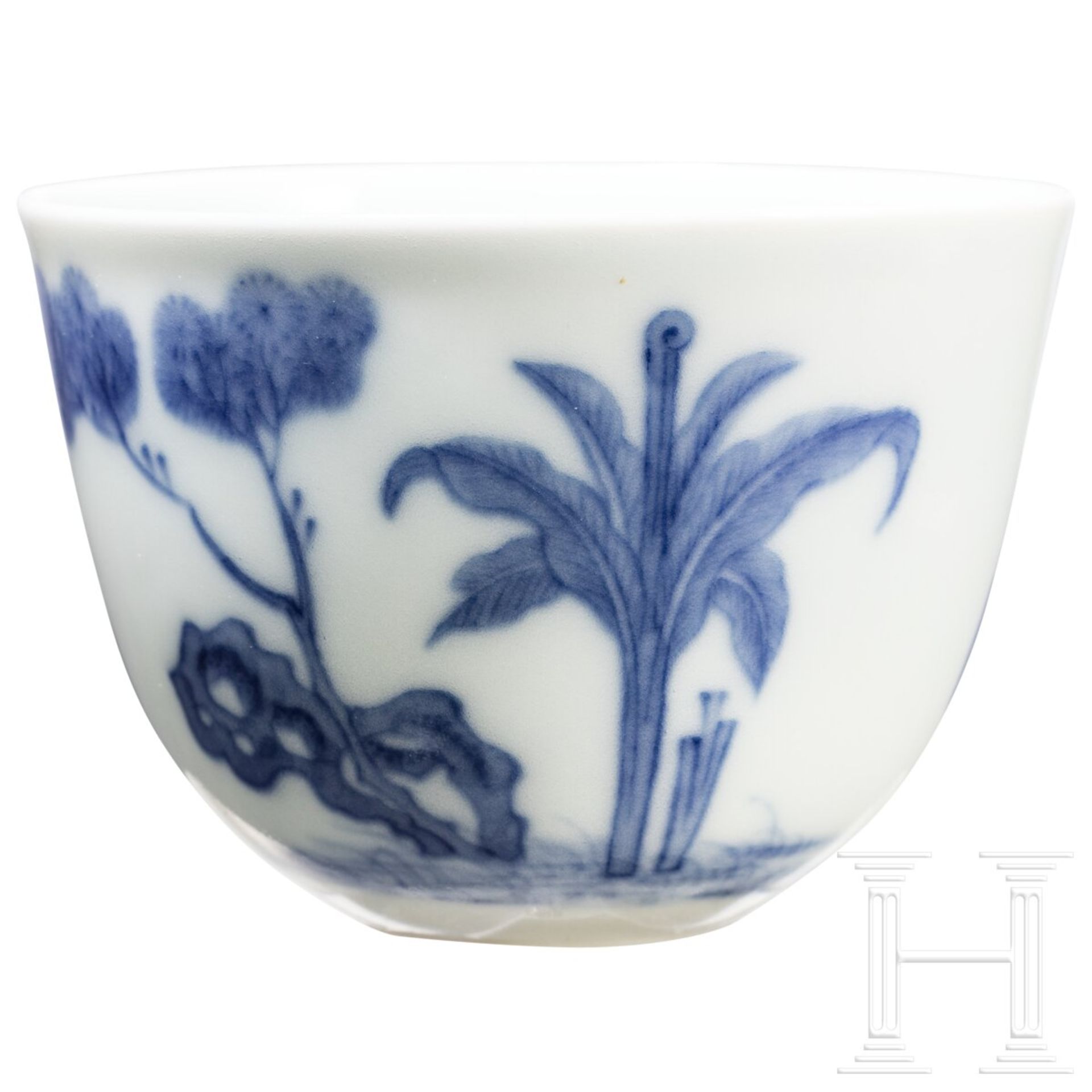 Blau-weißes Koppchen mit erotischer Darstellung und Kangxi-Marke, wohl aus dieser Zeit (18. Jhdt.) - Bild 2 aus 12