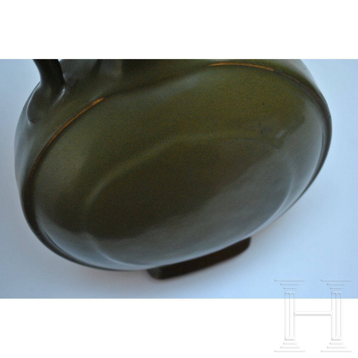 Vase (moon flask) mit "Teadust"-Glasur und Qianlong-Sechszeichenmarke, China, wohl aus der Zeit (171 - Image 24 of 29
