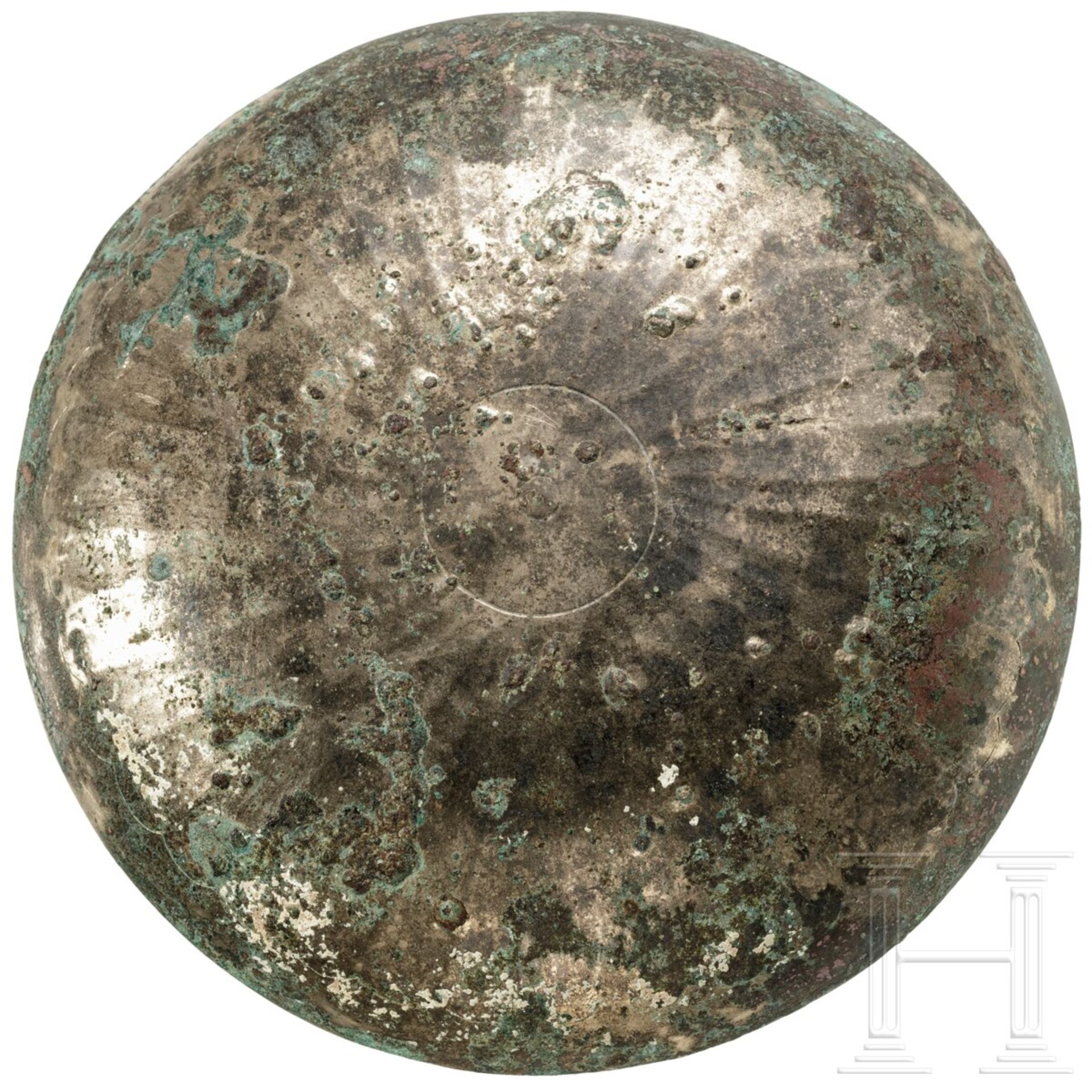 Silberschale mit Panther, spätsasanidisch, 5. – 7. Jhdt. n. Chr. - Bild 5 aus 5