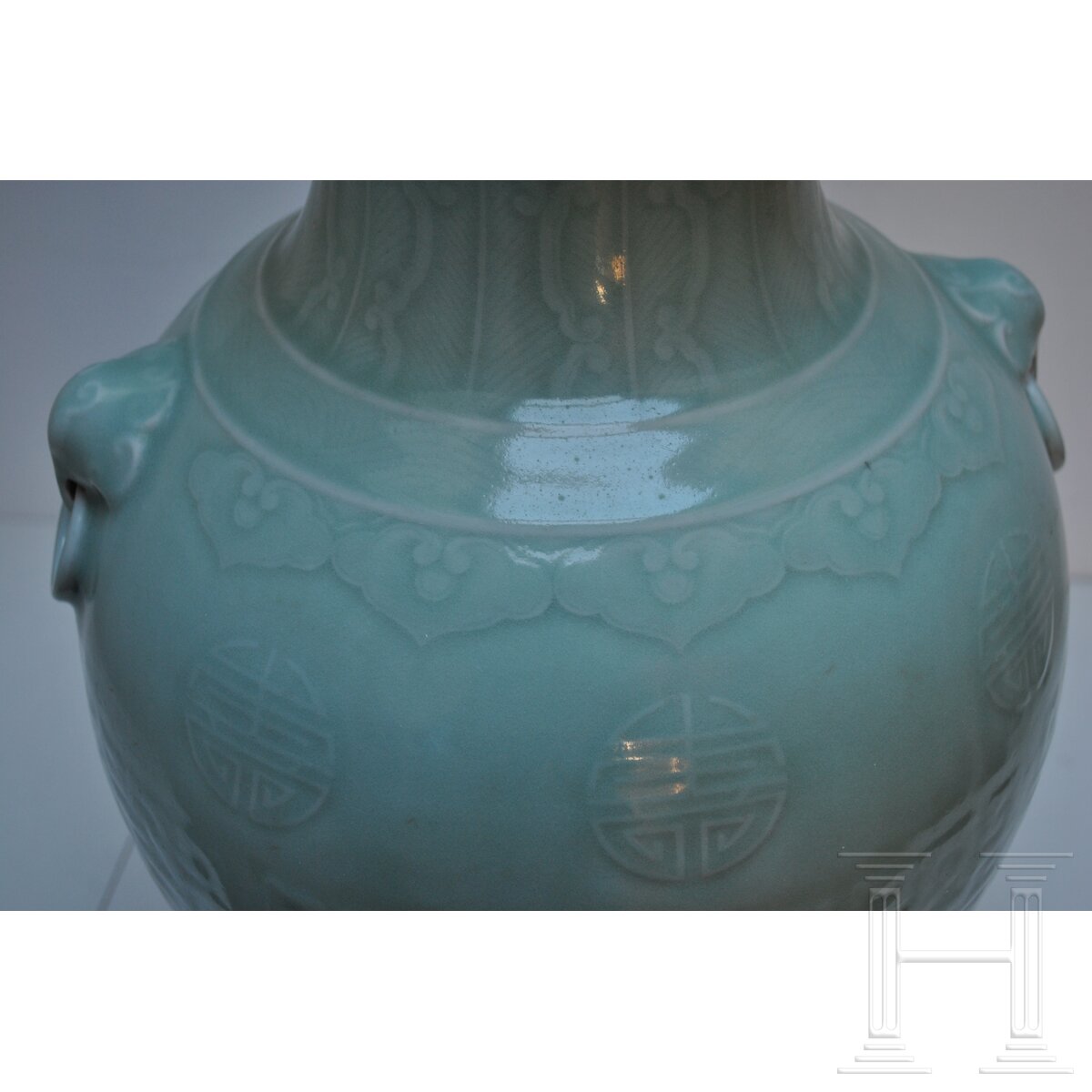 Große Seladon-Vase, China, wohl 19. Jhdt. - Image 13 of 21