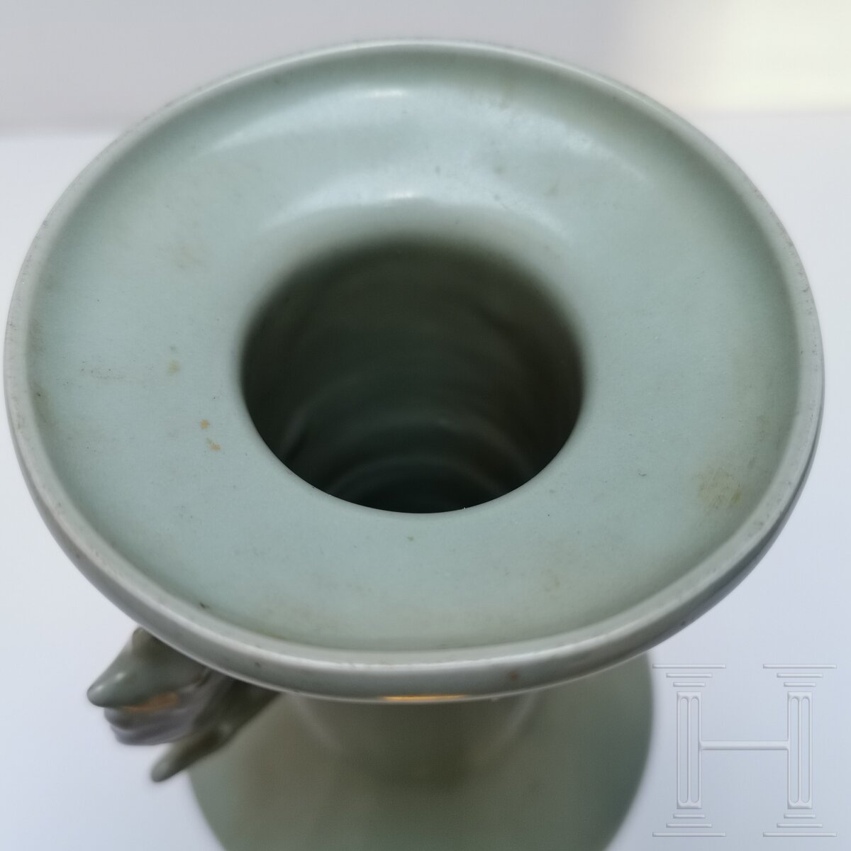 Longquan-Seladon-Mallet-Vase "Kinuta", China, wohl südliche Song-Dynastie - Image 8 of 15