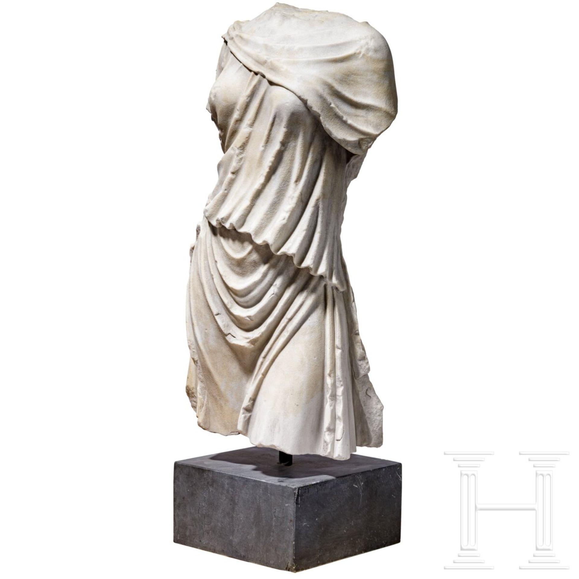 Klassizistischer Marmortorso nach dem Vorbild einer antiken Artemis-Statue, um 1800 - frühes 19. Jhd - Bild 3 aus 7