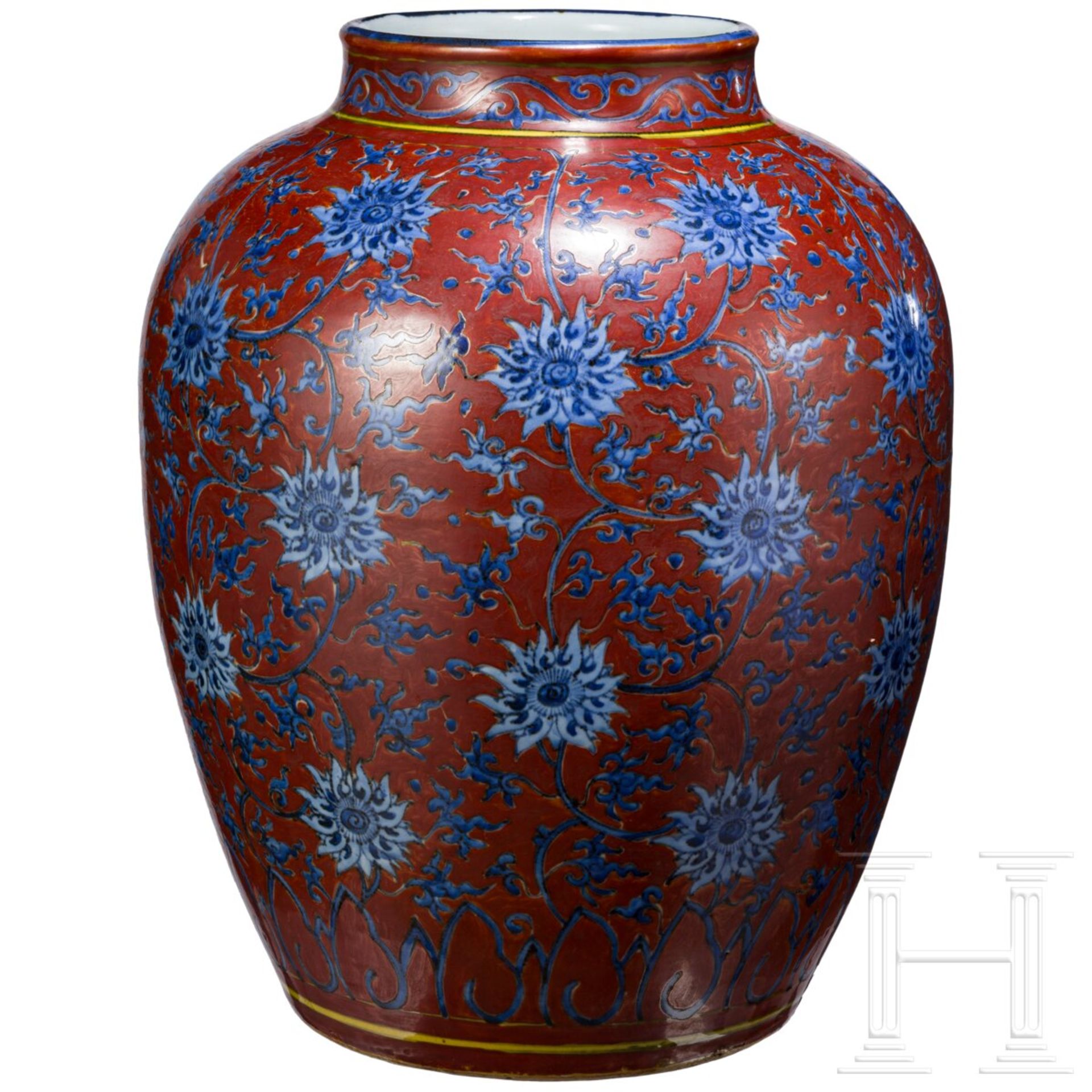 Sehr große Vase mit Lotusblüten, China, wohl späte Ming-Dynastie 