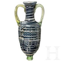 Polychromer Glas-Amphoriskos, hellenistisch, östlicher Mittelmeerraum, 2. - Mitte 1. Jhdt. v. Chr.