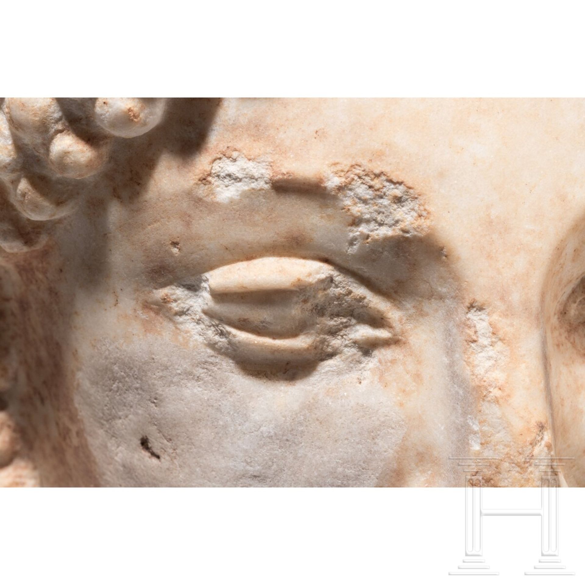 Archaischer Marmorkopf, Mitte 6. Jhdt. v. Chr. - Bild 9 aus 10