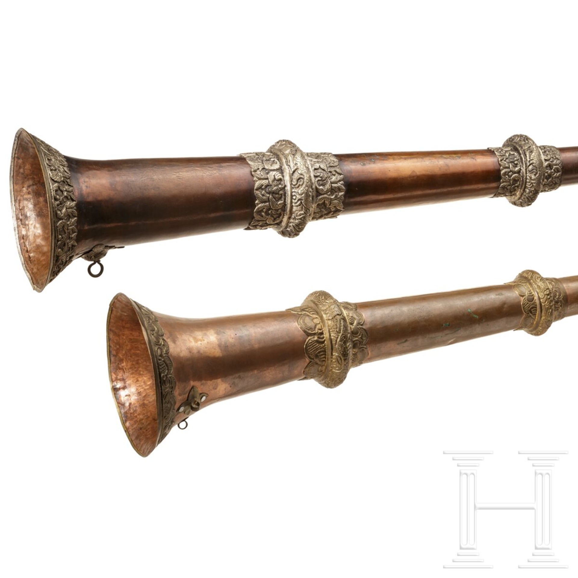 Zwei Tempeltrompeten (Dungchen), Nepal, um 1900 - Image 3 of 5