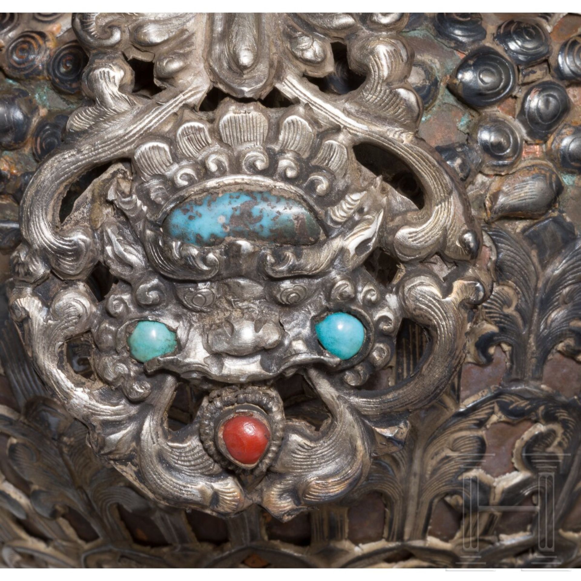 Luxuriöses Paar silbermontierter Ritualgefäße (Bumpa), Tibet, 19. Jhdt. - Image 3 of 6