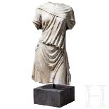 Klassizistischer Marmortorso nach dem Vorbild einer antiken Artemis-Statue, um 1800 - frühes 19. Jhd