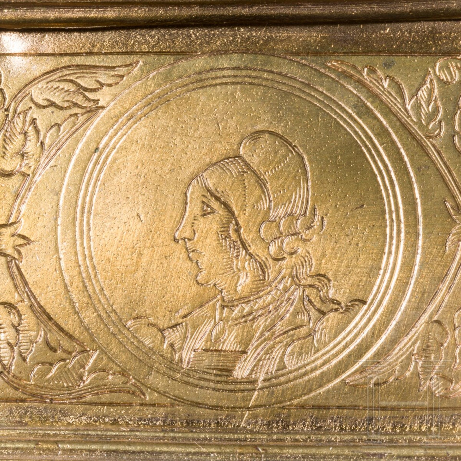 Vergoldetes und graviertes Renaissancekästchen, süddeutsch, datiert 1549 - Bild 6 aus 7