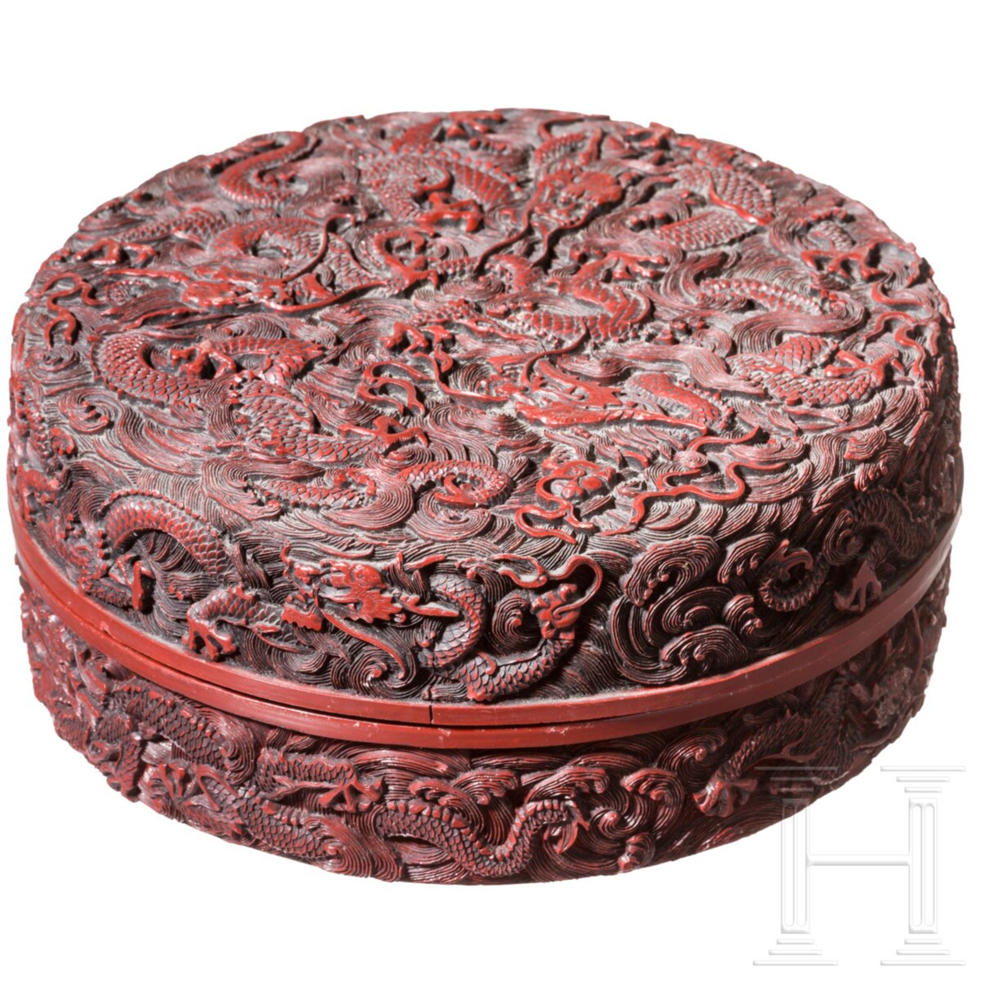 Rotlackdose "Neun Drachen", China, Qing-Dynastie, 19. Jhdt. - Bild 5 aus 5