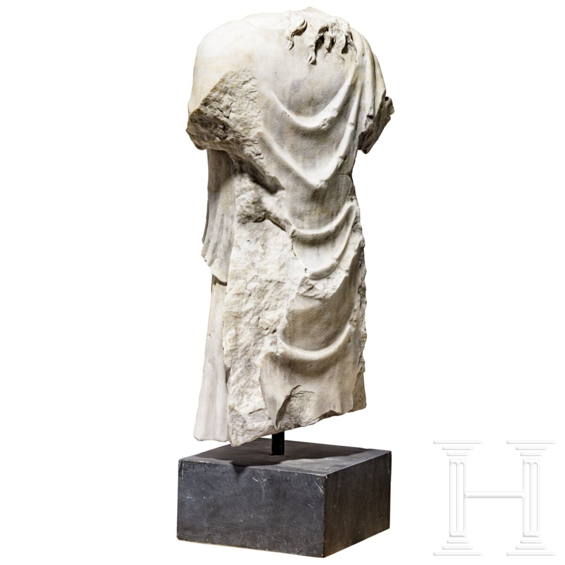 Klassizistischer Marmortorso nach dem Vorbild einer antiken Artemis-Statue, um 1800 - frühes 19. Jhd - Bild 4 aus 7