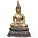 Shakyamuni in Dhyana-Mudra aus vergoldeter Bronze, Thailand, Lan-Na-Königreich, 15./16. Jhdt.