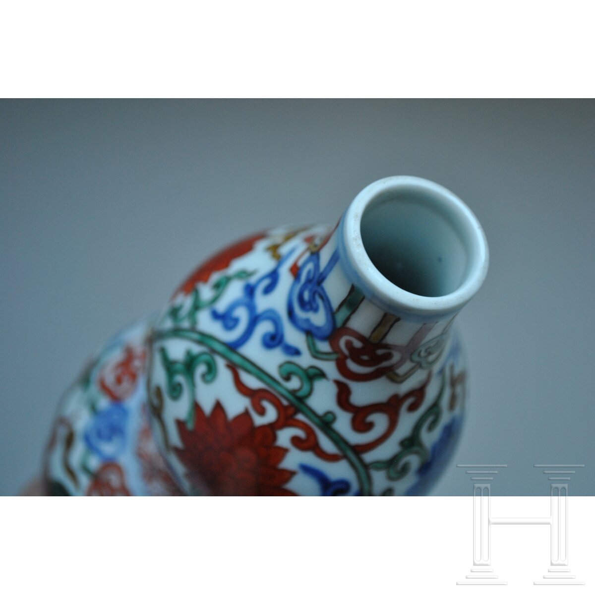 Doppelkürbis-Wucai-Vase mit Jiajing-Sechszeichenmarke, China, 20. Jhdt. - Image 23 of 28