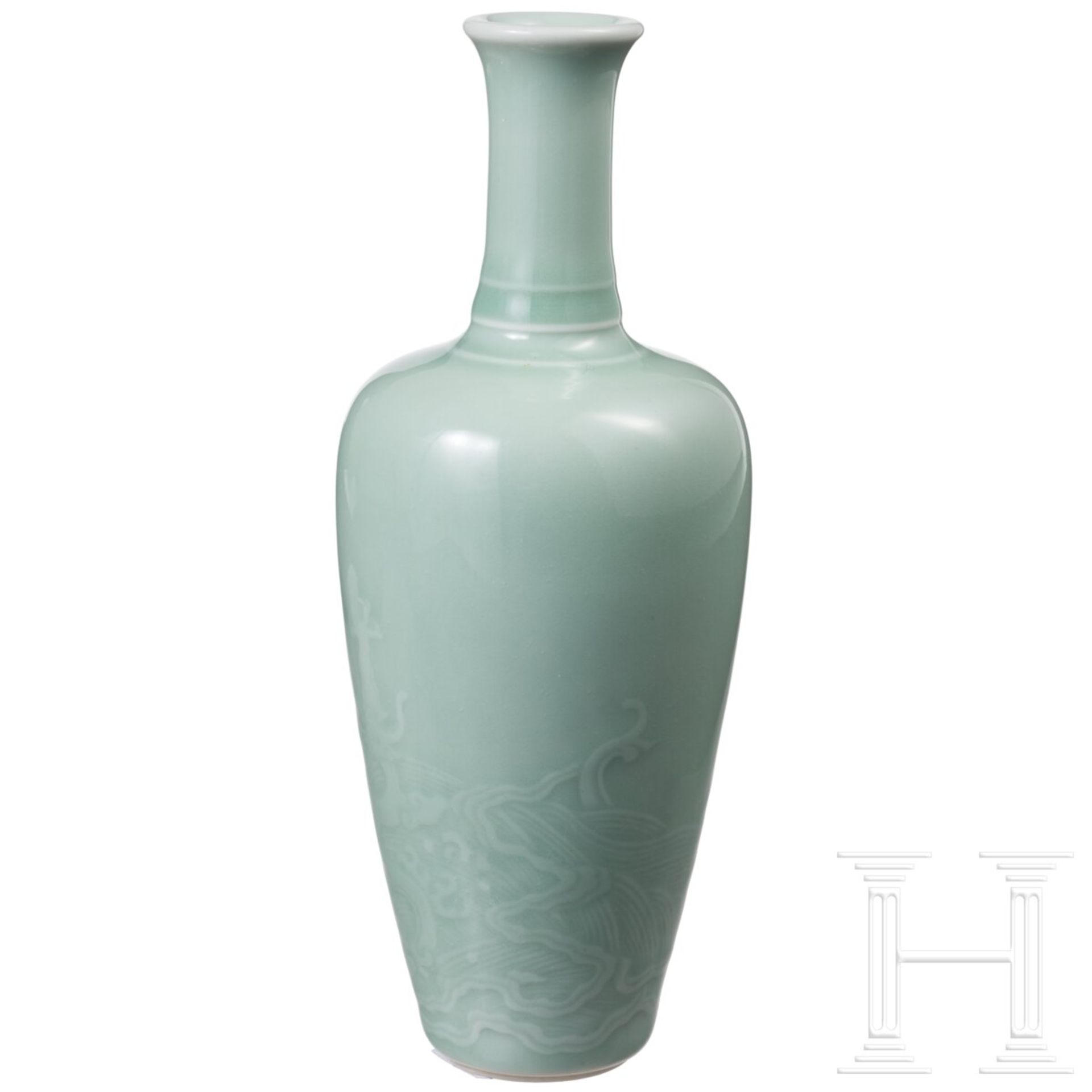 Kleine Seladon-Vase, China, wahrscheinlich 19./20. Jhdt.  - Bild 5 aus 15