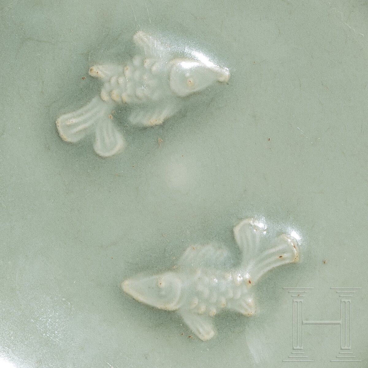 Longquan-Seladon-Schale mit Zwillingsfischen, wohl südliche Song-Dynastie (1127 - 1279) - Image 5 of 19