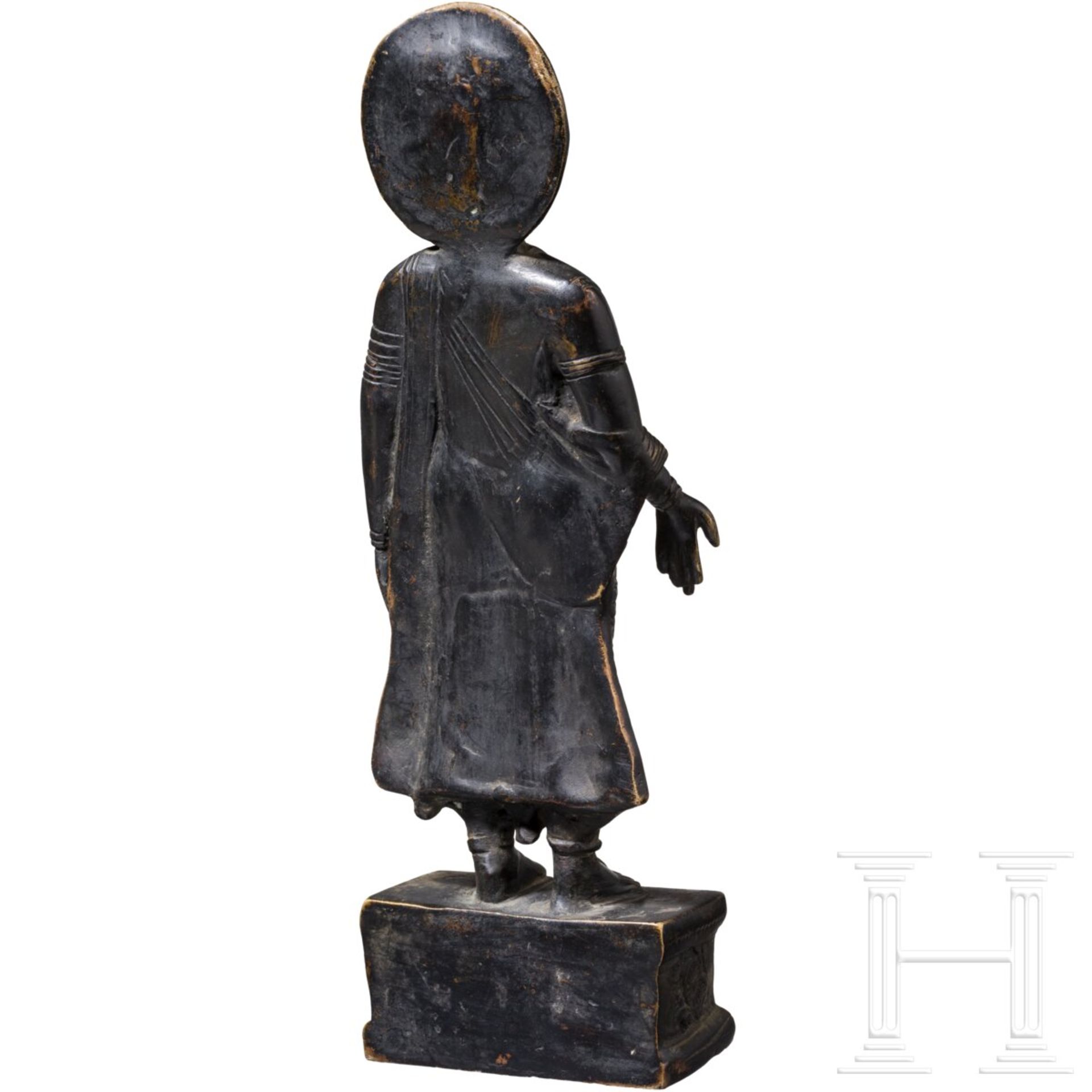 Bodhisattva Maitreya aus Bronze, Pakistan/Indien, 19. Jhdt.  - Bild 3 aus 4