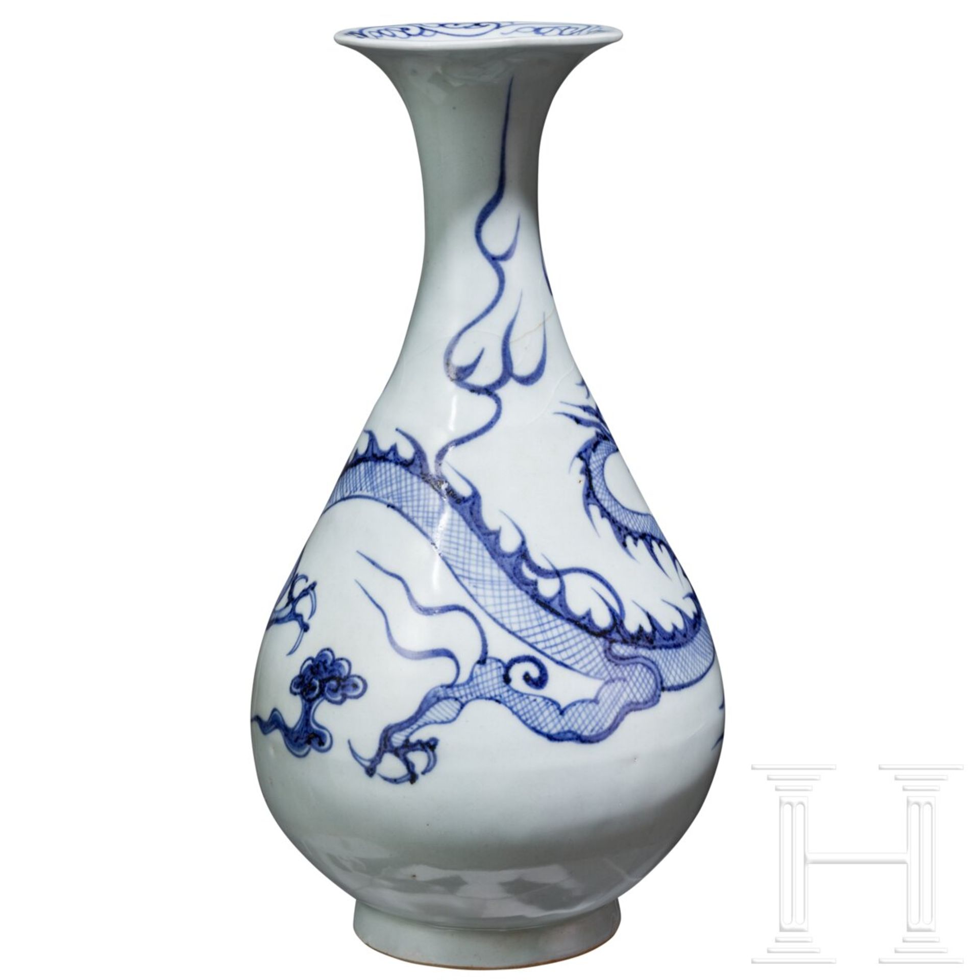 Birnenförmige blau-weiße Vase (Ping) mit Drache, China, wohl Yuan-Dynastie - Bild 2 aus 10